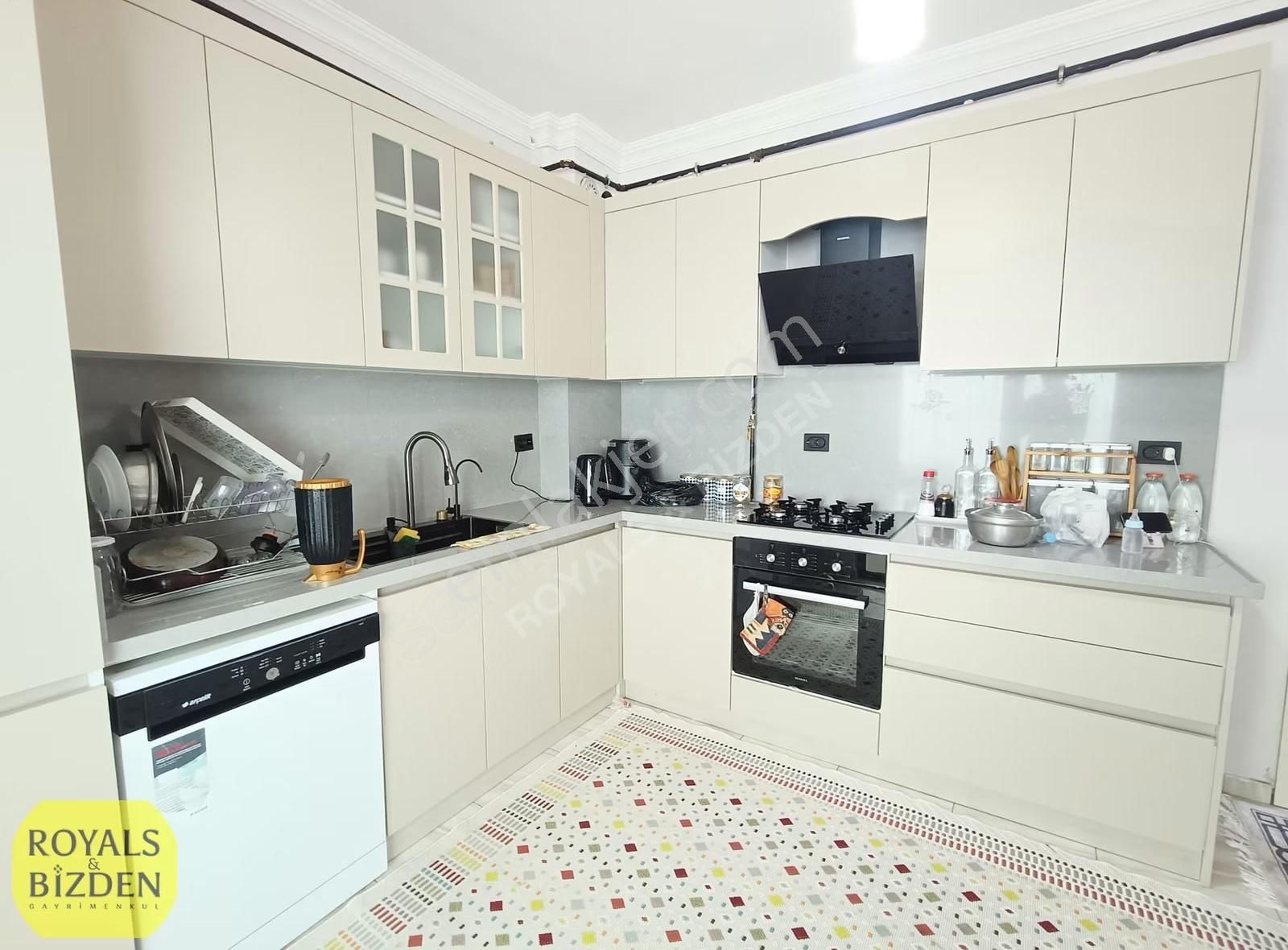 Karatay Saraçoğlu Cad. Cepheli Kızartma Balkonlu 3+1 Geniş Daire - Görsel 29