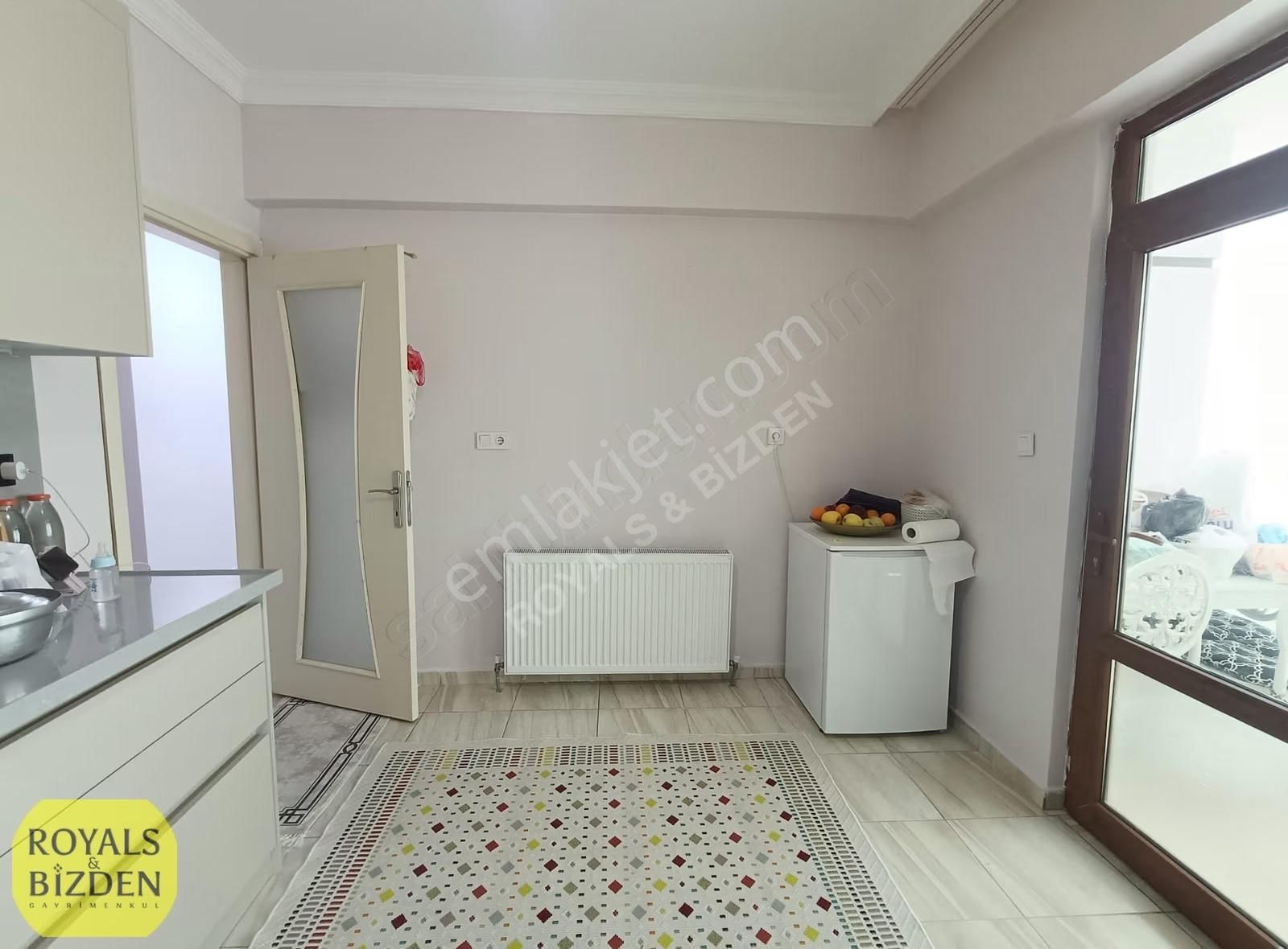 Karatay Saraçoğlu Cad. Cepheli Kızartma Balkonlu 3+1 Geniş Daire - Görsel 1