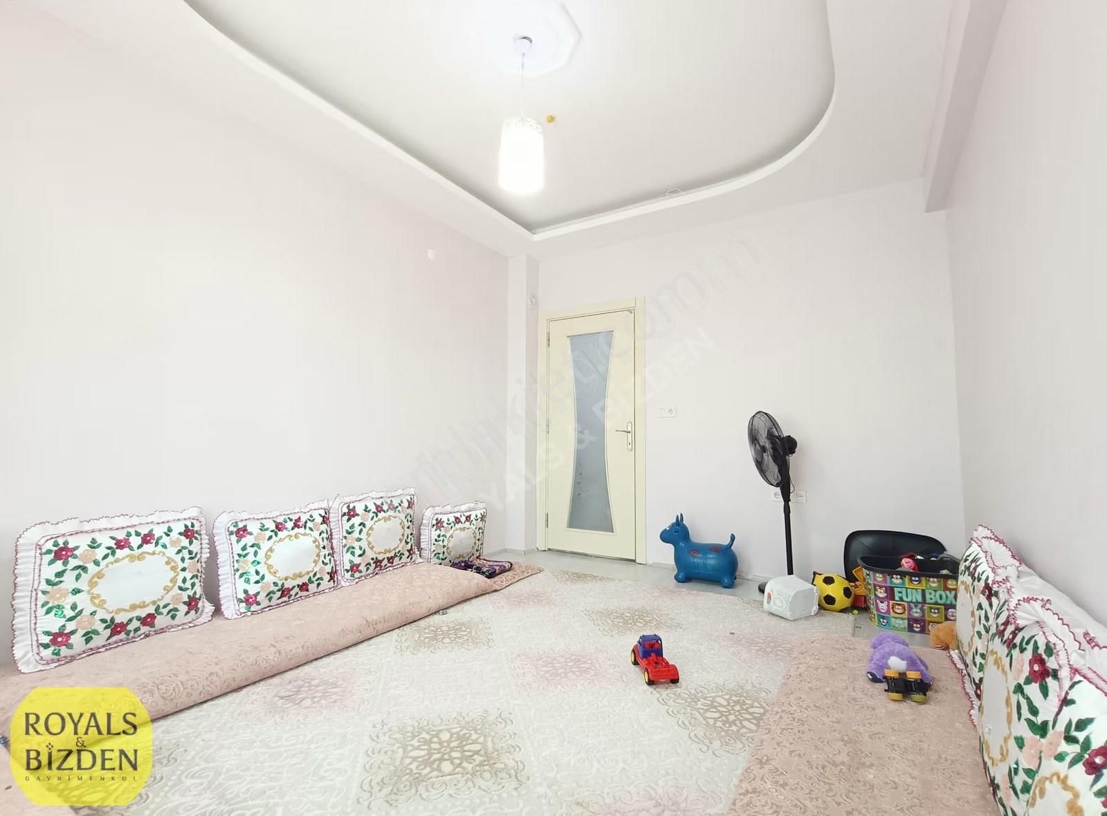 Karatay Saraçoğlu Cad. Cepheli Kızartma Balkonlu 3+1 Geniş Daire - Görsel 12