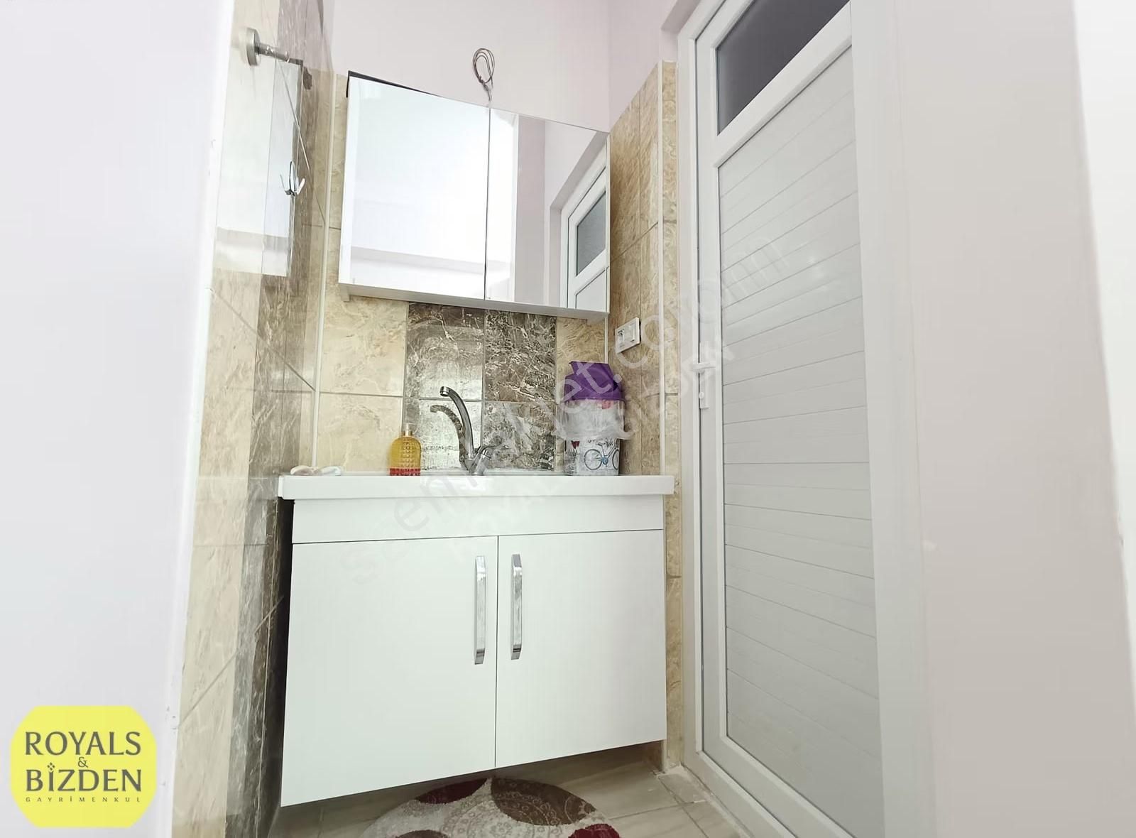 Karatay Saraçoğlu Cad. Cepheli Kızartma Balkonlu 3+1 Geniş Daire - Görsel 15