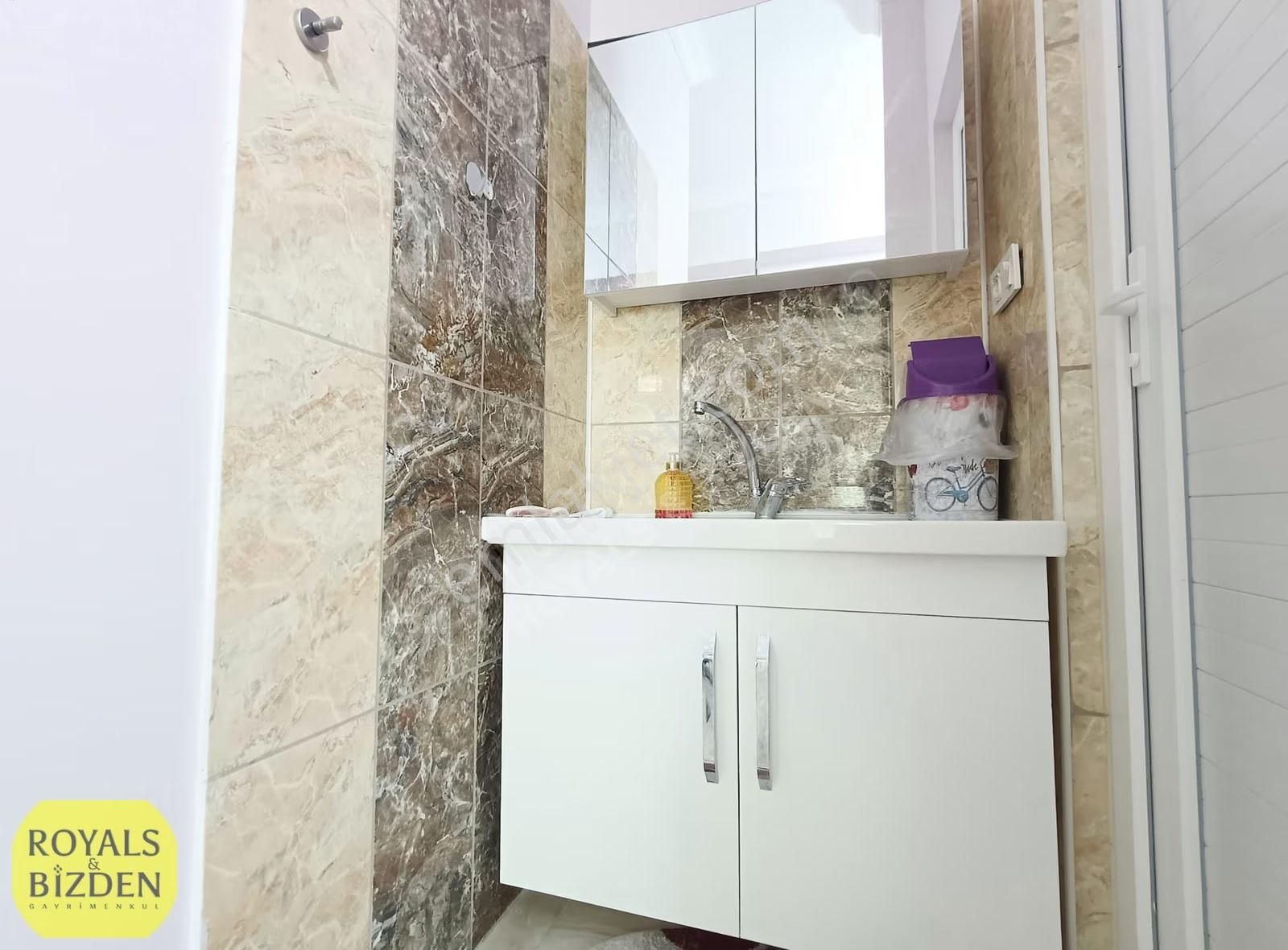 Karatay Saraçoğlu Cad. Cepheli Kızartma Balkonlu 3+1 Geniş Daire - Görsel 33