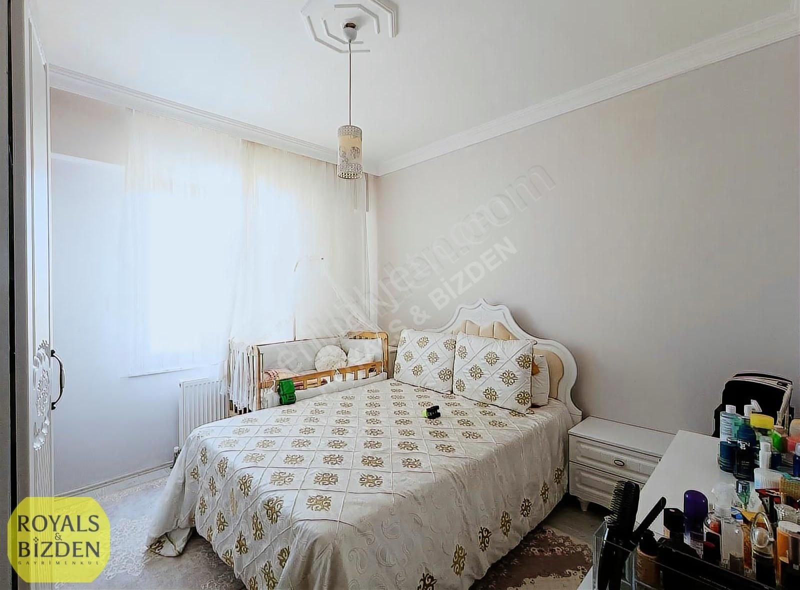 Karatay Saraçoğlu Cad. Cepheli Kızartma Balkonlu 3+1 Geniş Daire - Görsel 22