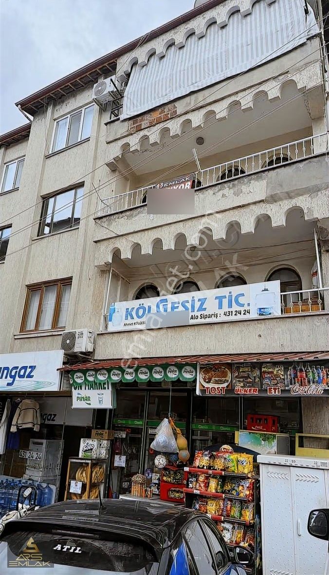 Ars'den Acil Satılık Buldan 14 Mayıs Cad 2+1 Ara Kat Daire