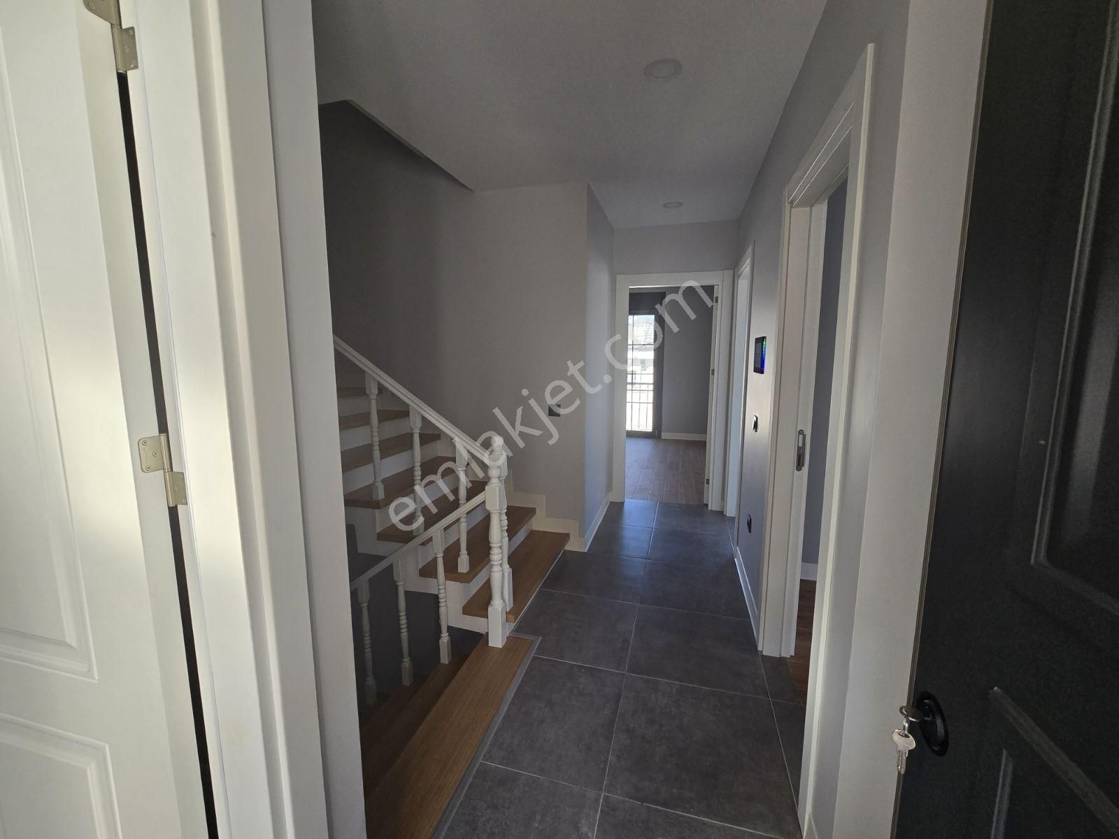 Remax Anka 'dan Bahçeli Yaşam Konakları Kiralık 5+1 Villa - Görsel 14
