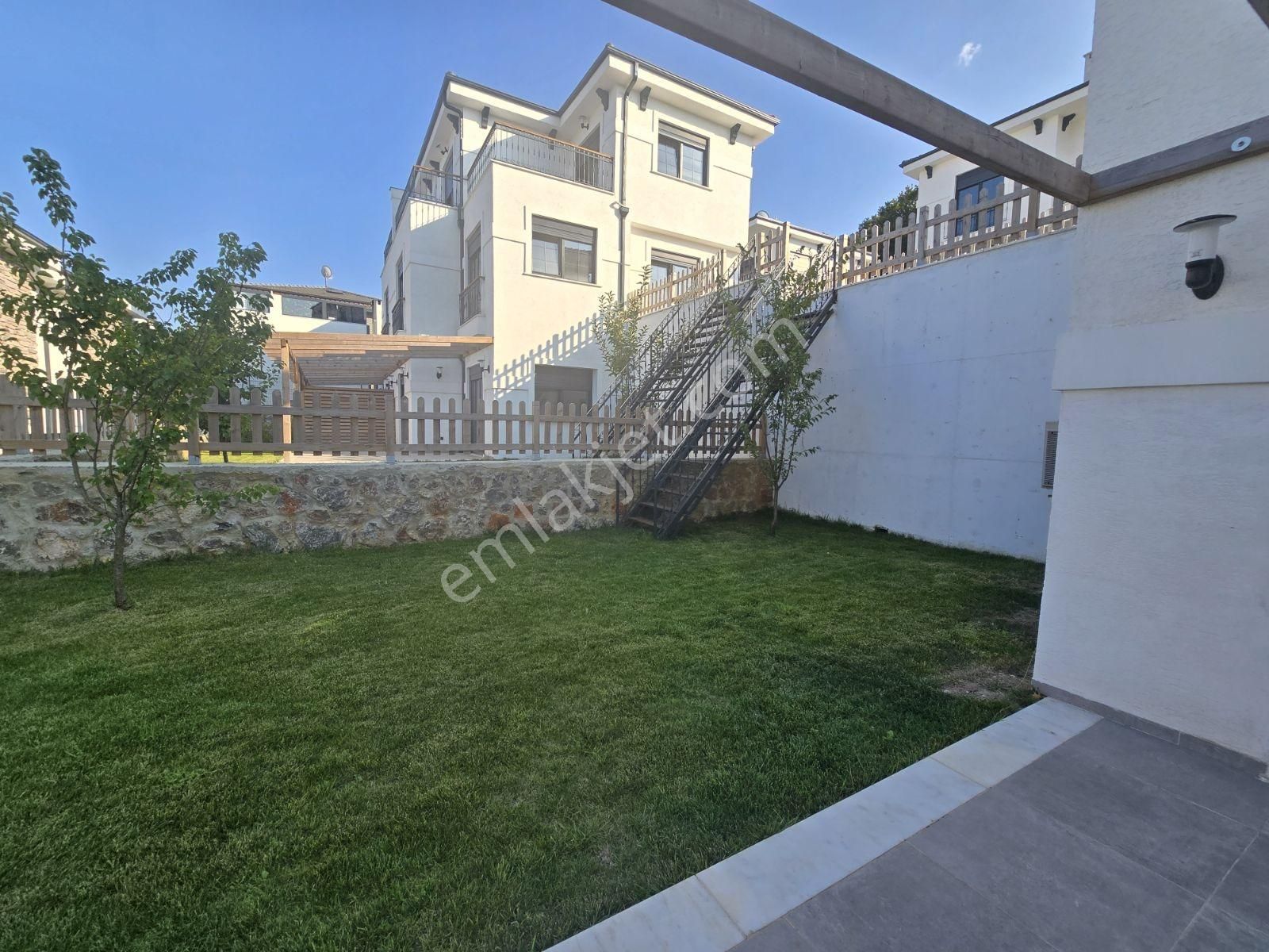 Remax Anka 'dan Bahçeli Yaşam Konakları Kiralık 5+1 Villa - Görsel 25
