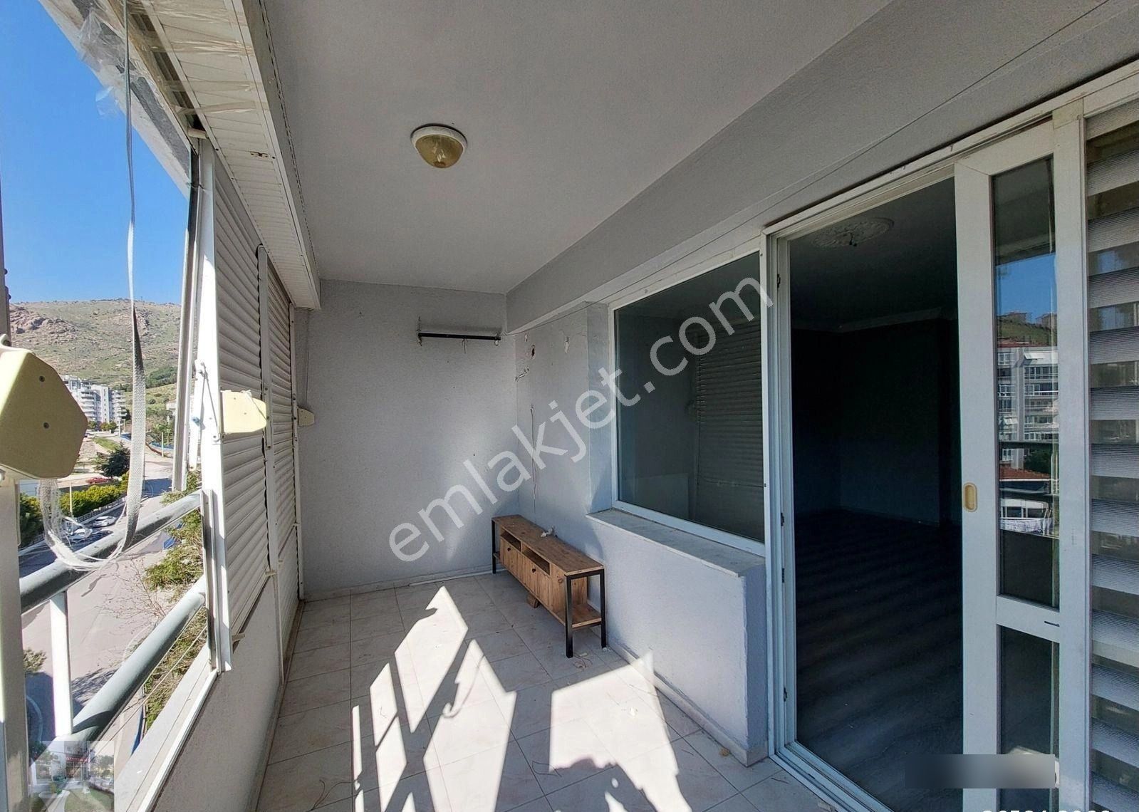 Karşıyaka Zübeyde Hnm Mah. Boş 3+1 Kiralık Daire Kanıt Emlaktan - Görsel 27