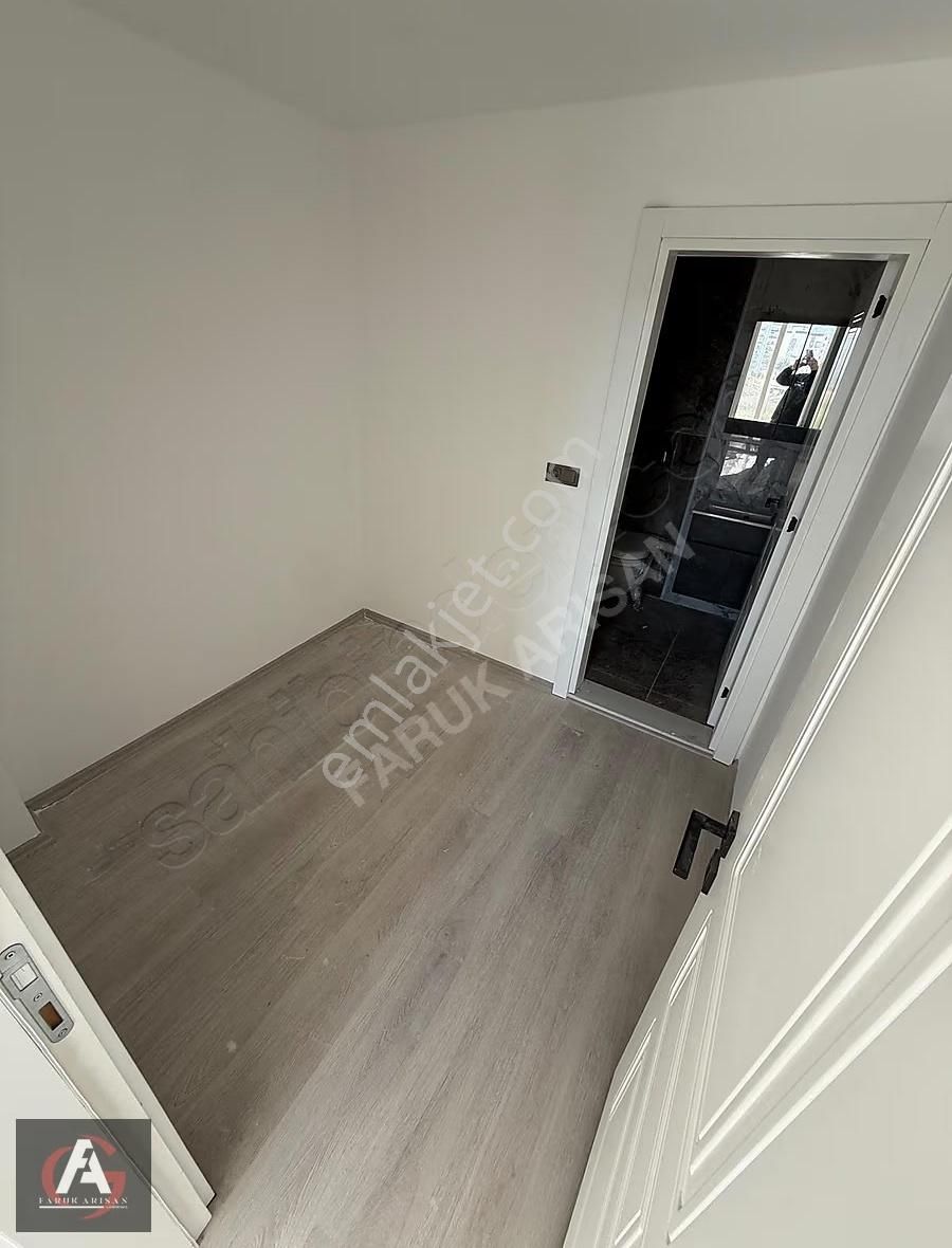 Faruk Arısan'dan Merkezi Konumda Çok Geniş Ve İskanlı Lüx 3+1 - Görsel 34