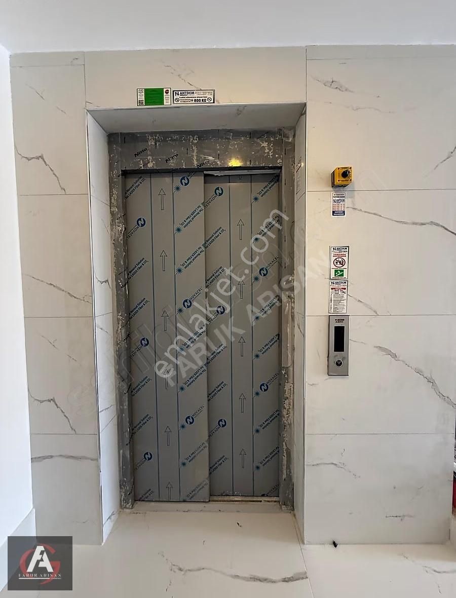 Faruk Arısan'dan Merkezi Konumda Çok Geniş Ve İskanlı Lüx 3+1 - Görsel 4