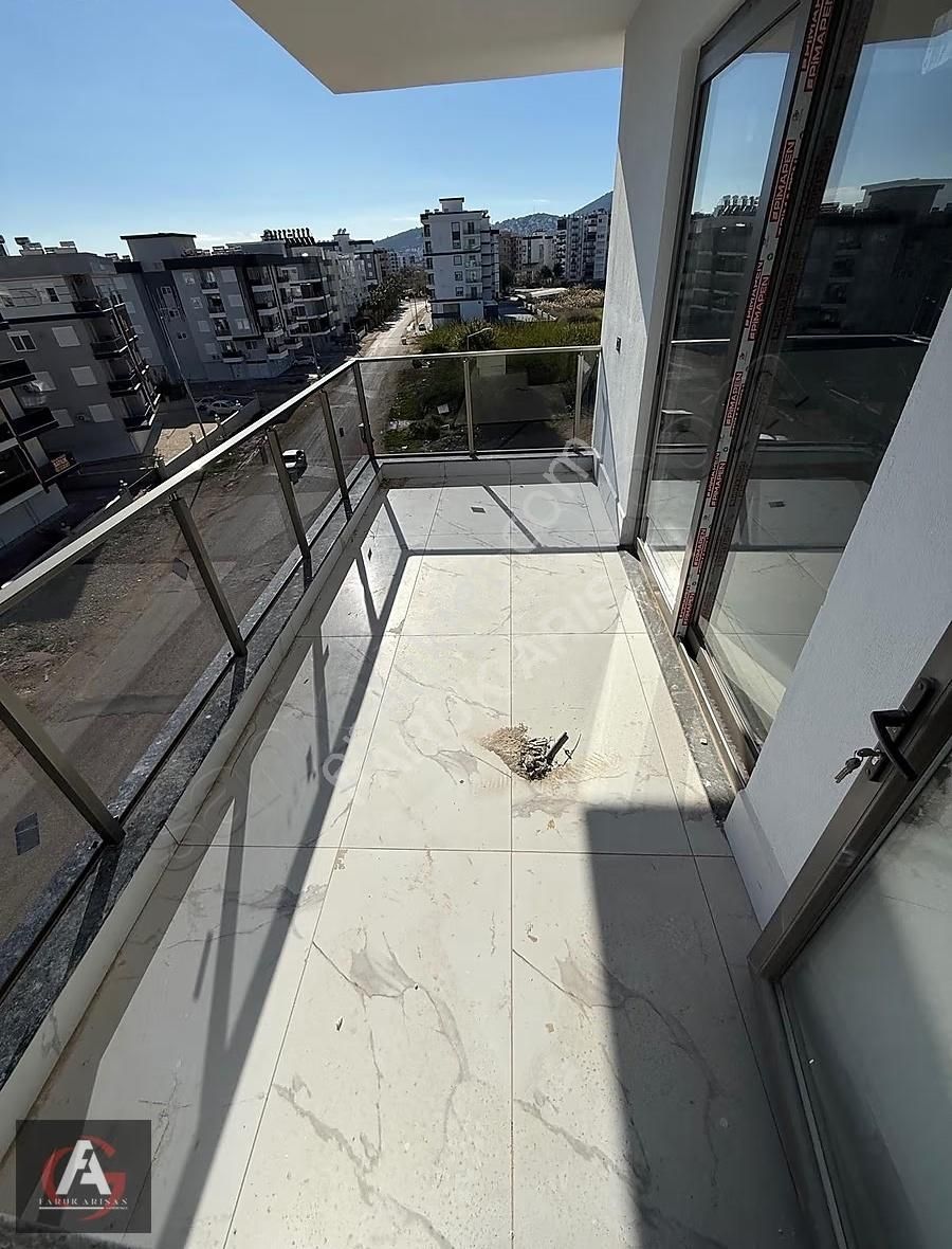 Faruk Arısan'dan Merkezi Konumda Çok Geniş Ve İskanlı Lüx 3+1 - Görsel 26