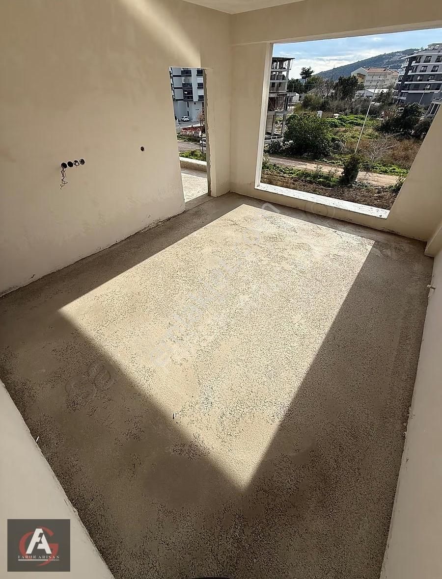 Faruk Arısan'dan Denize Çok Yakın Ve Deniz Manzaralı Lüx 2+1 - Görsel 19