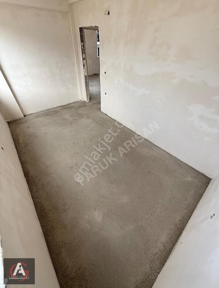 Faruk Arısan'dan Denize Çok Yakın Ve Deniz Manzaralı Lüx 2+1 - Görsel 12