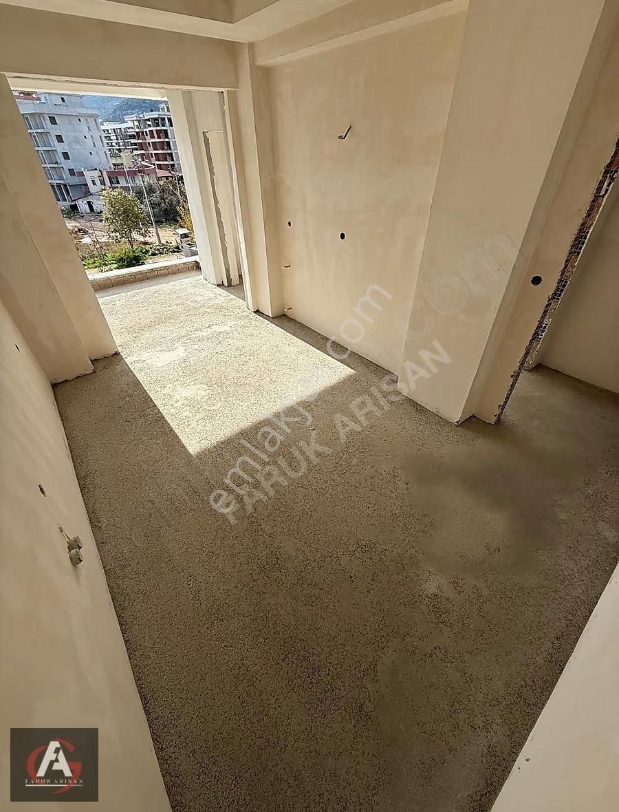 Faruk Arısan'dan Denize Çok Yakın Ve Deniz Manzaralı Lüx 2+1 - Görsel 23