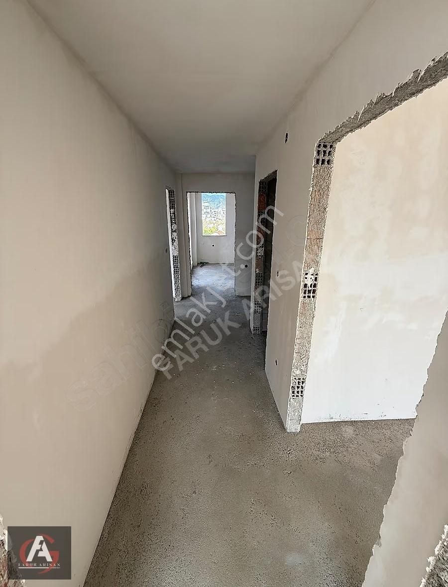 Faruk Arısan'dan Denize Çok Yakın Ve Deniz Manzaralı Lüx 2+1 - Görsel 18