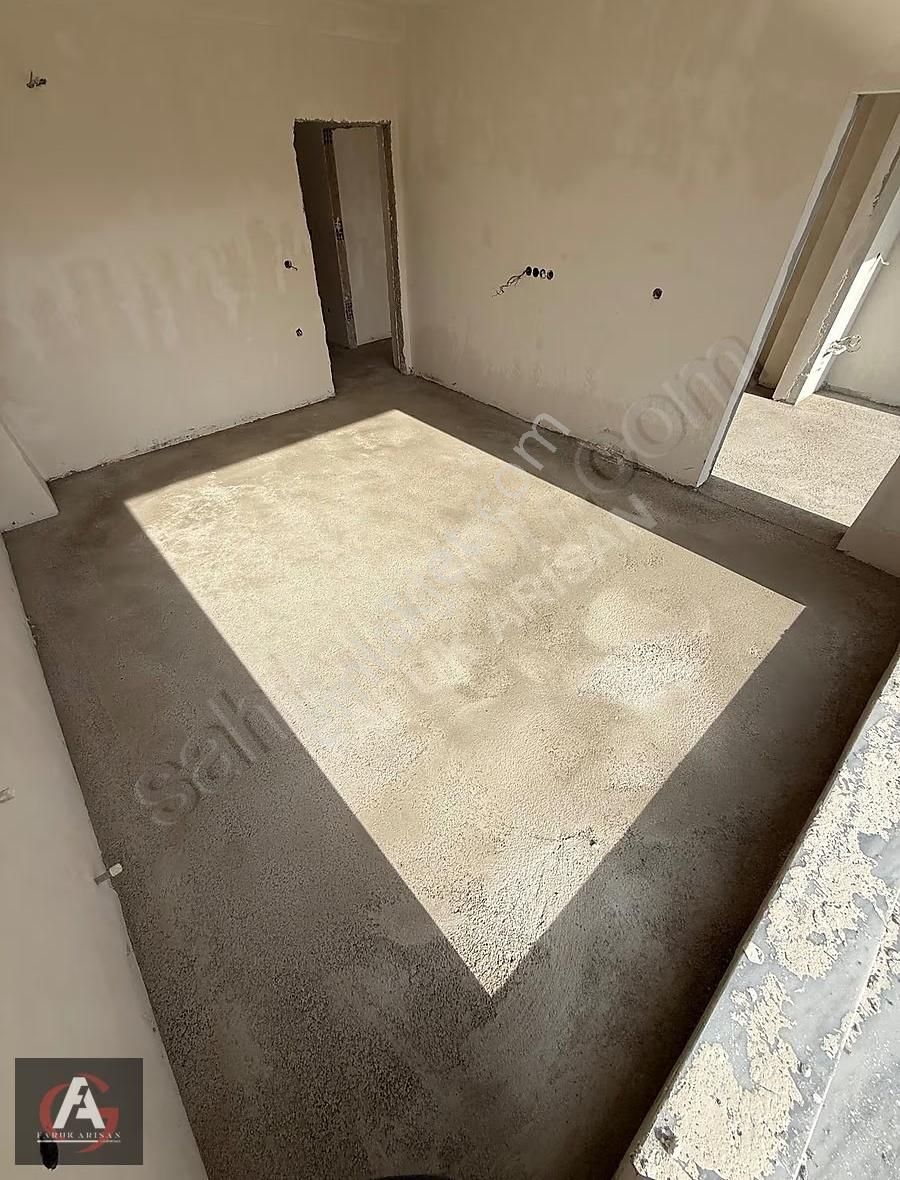 Faruk Arısan'dan Denize Çok Yakın Ve Deniz Manzaralı Lüx 2+1 - Görsel 4