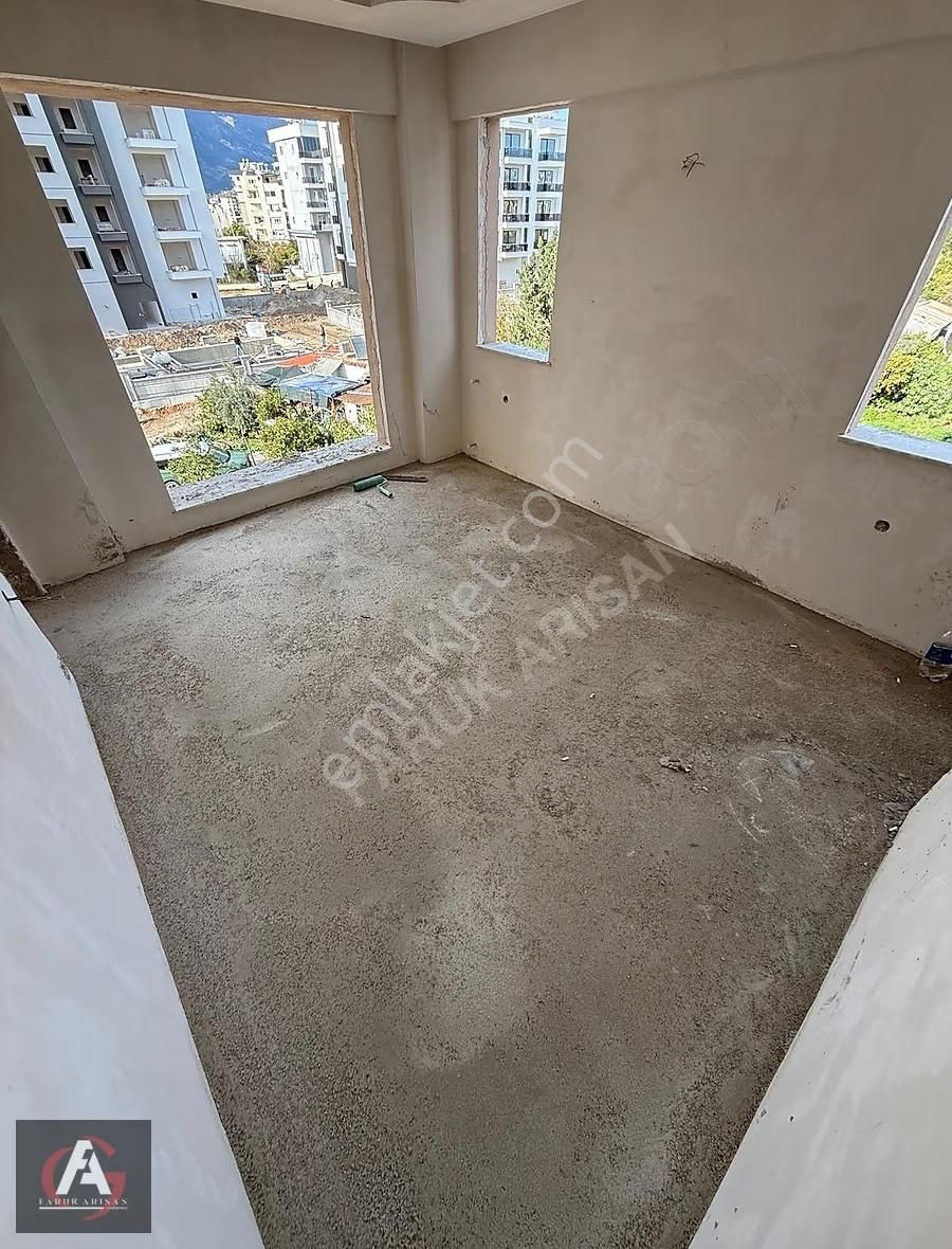 Faruk Arısan'dan Denize Çok Yakın Ve Deniz Manzaralı Lüx 2+1 - Görsel 9