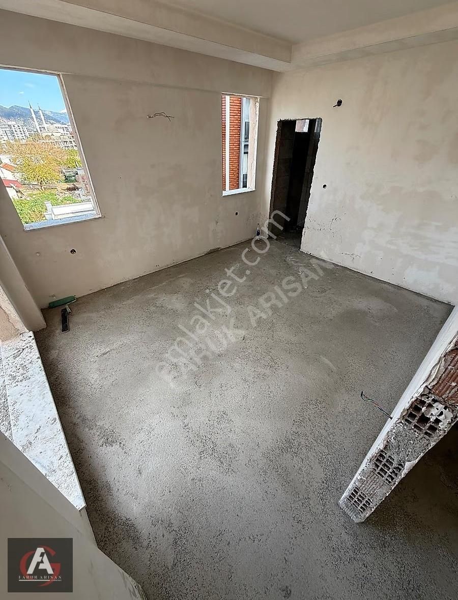 Faruk Arısan'dan Denize Çok Yakın Ve Deniz Manzaralı Lüx 2+1 - Görsel 27