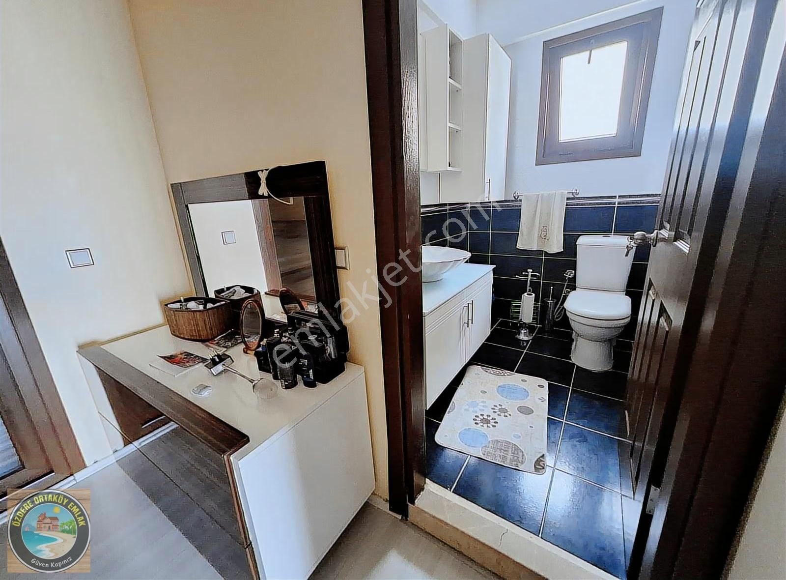 Gümüldür Sahilde Satılık 600m2 Arsada Havuzlu Villa - Görsel 12