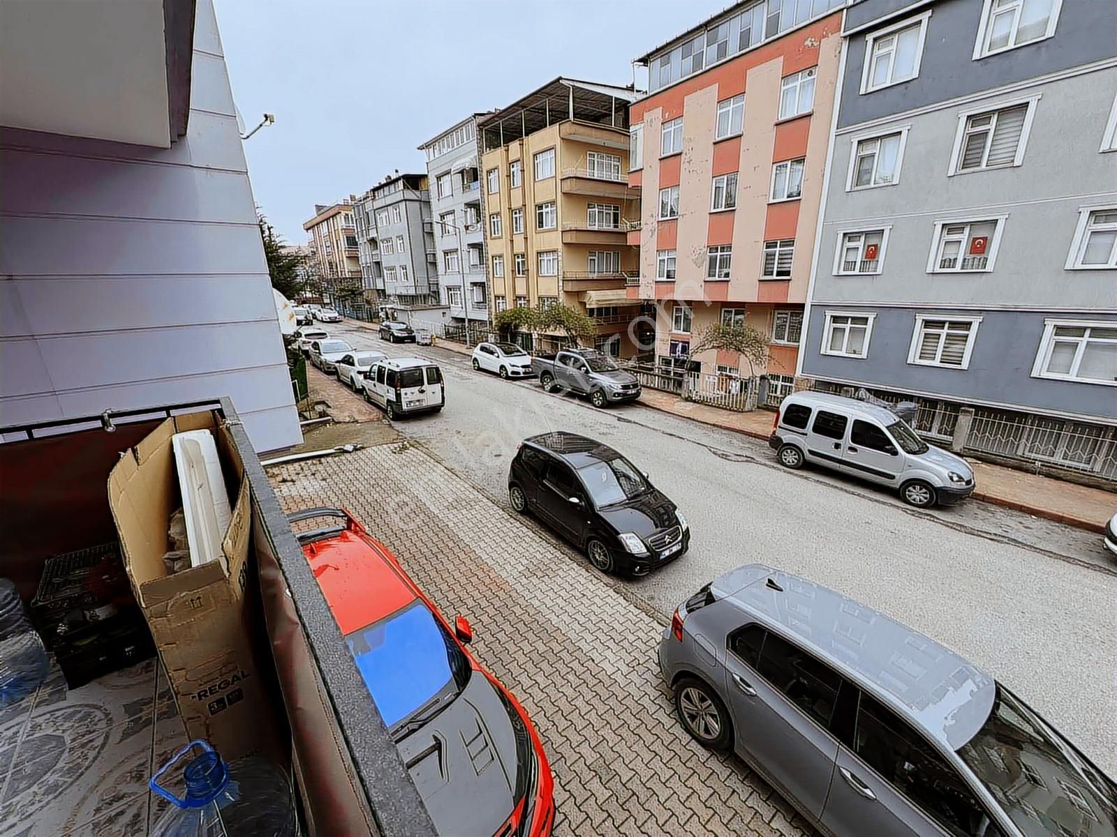 Yağmur Emlak'tan Acil!! Avantajlı Konum Çok Kullanışlı 2+1 Daire - Görsel 3