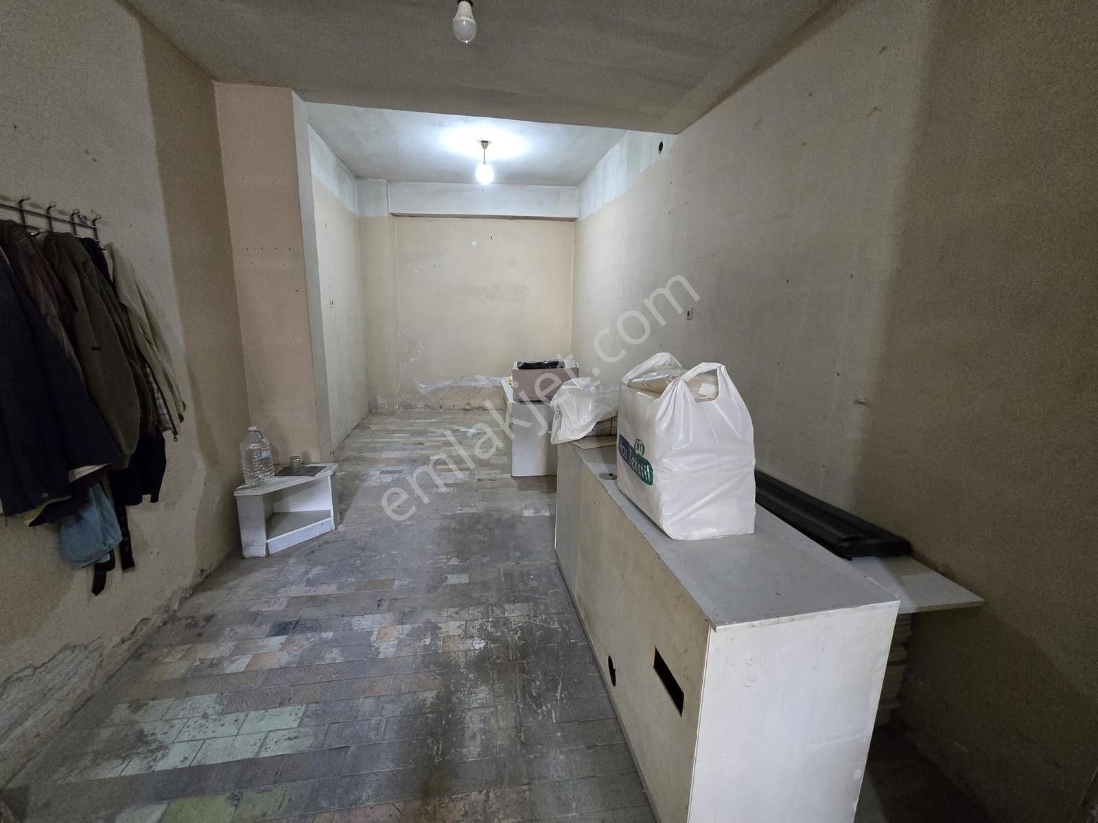 Balçovada Otobüs Yolu Üzerinde Kiralık 70 M.kare Dükkan - Görsel 4