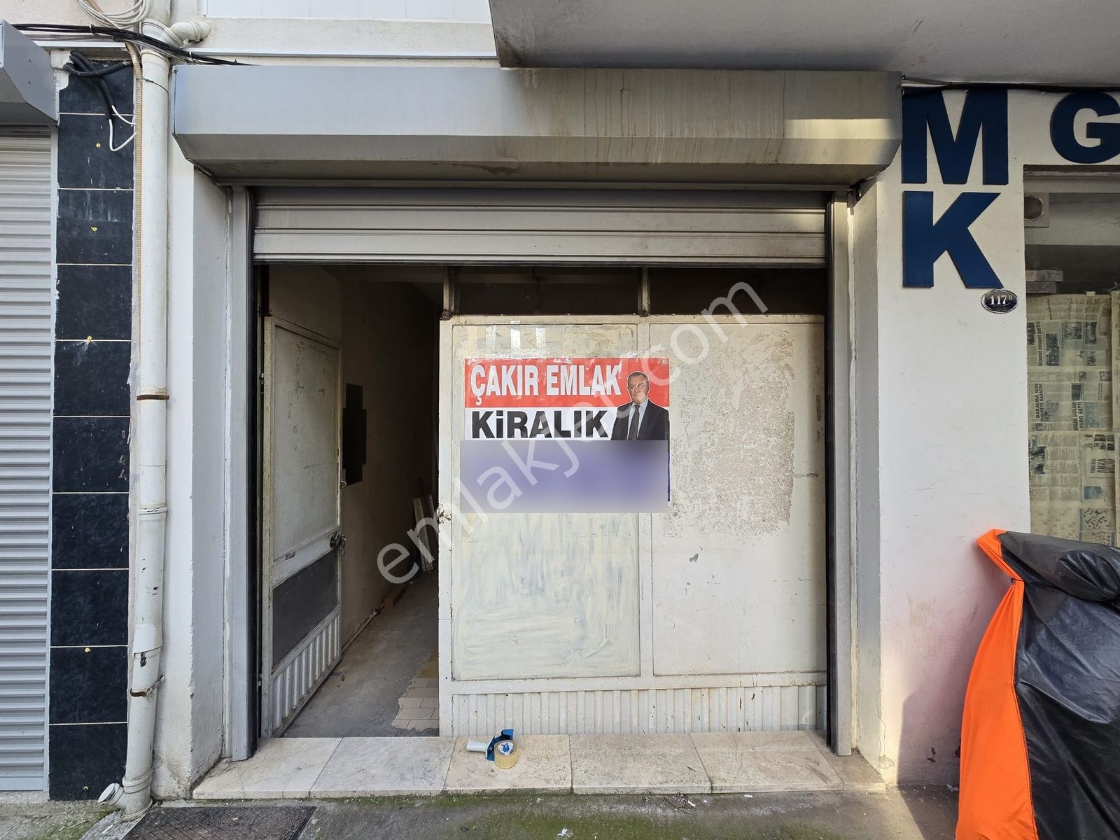 Balçovada Otobüs Yolu Üzerinde Kiralık 70 M.kare Dükkan