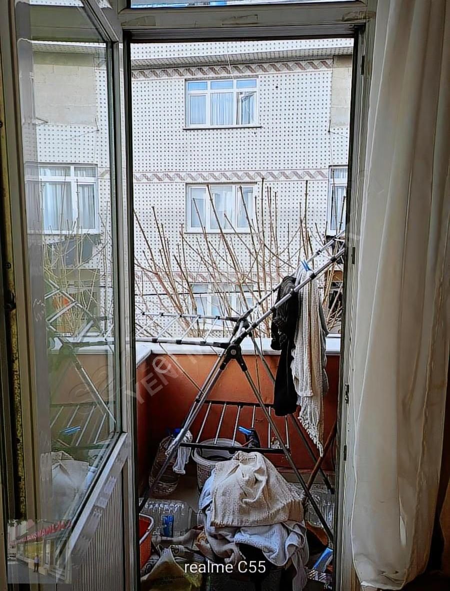 İst Bağcılar15 Temmuz Mahde Satılı Kdaire 2+1+65 Kredil 2 Cı Kat