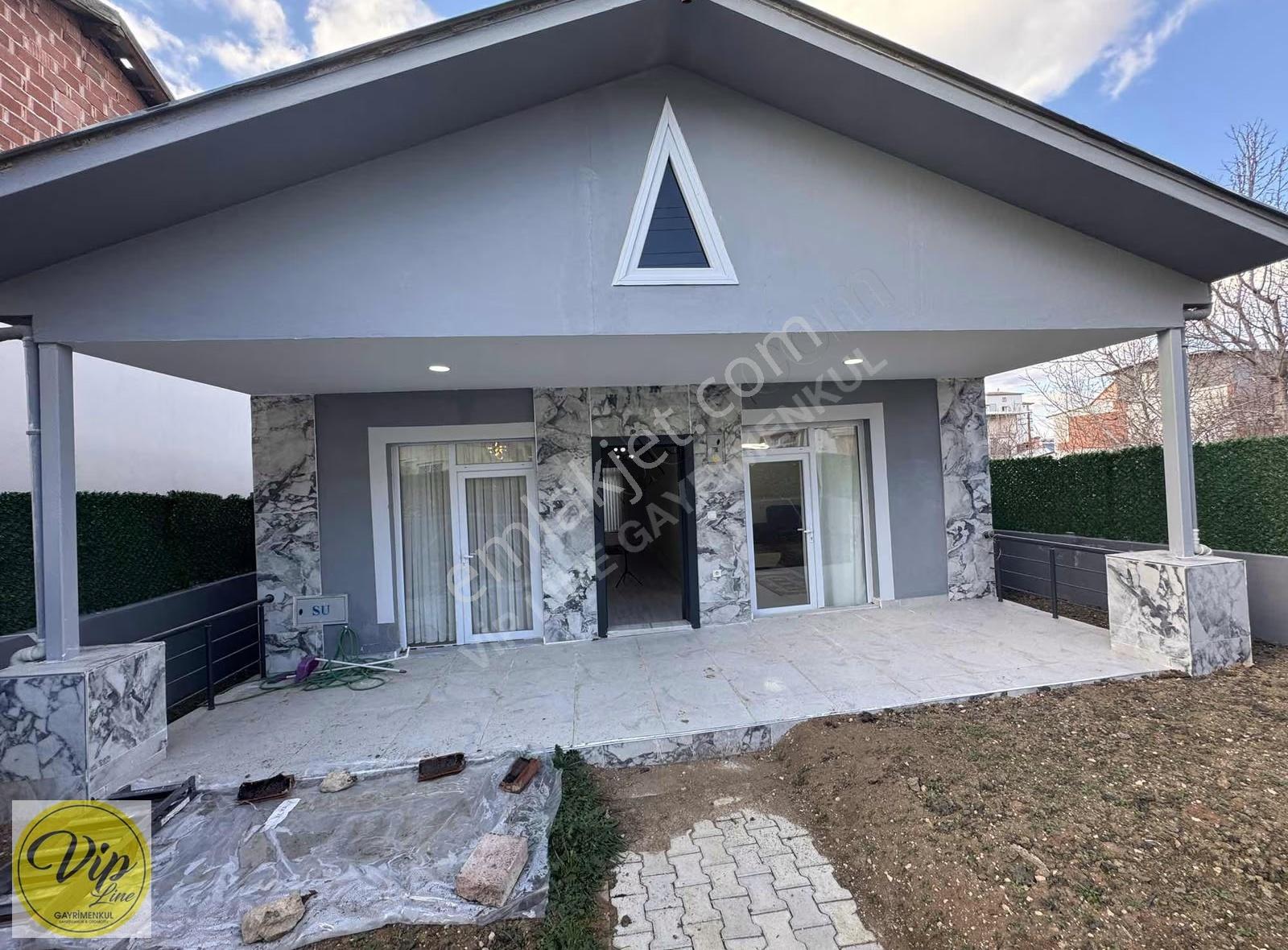 Tecde'de Sıfır Eşyalı 3+1 Müstakil Ev, 205m² Arsa İçinde