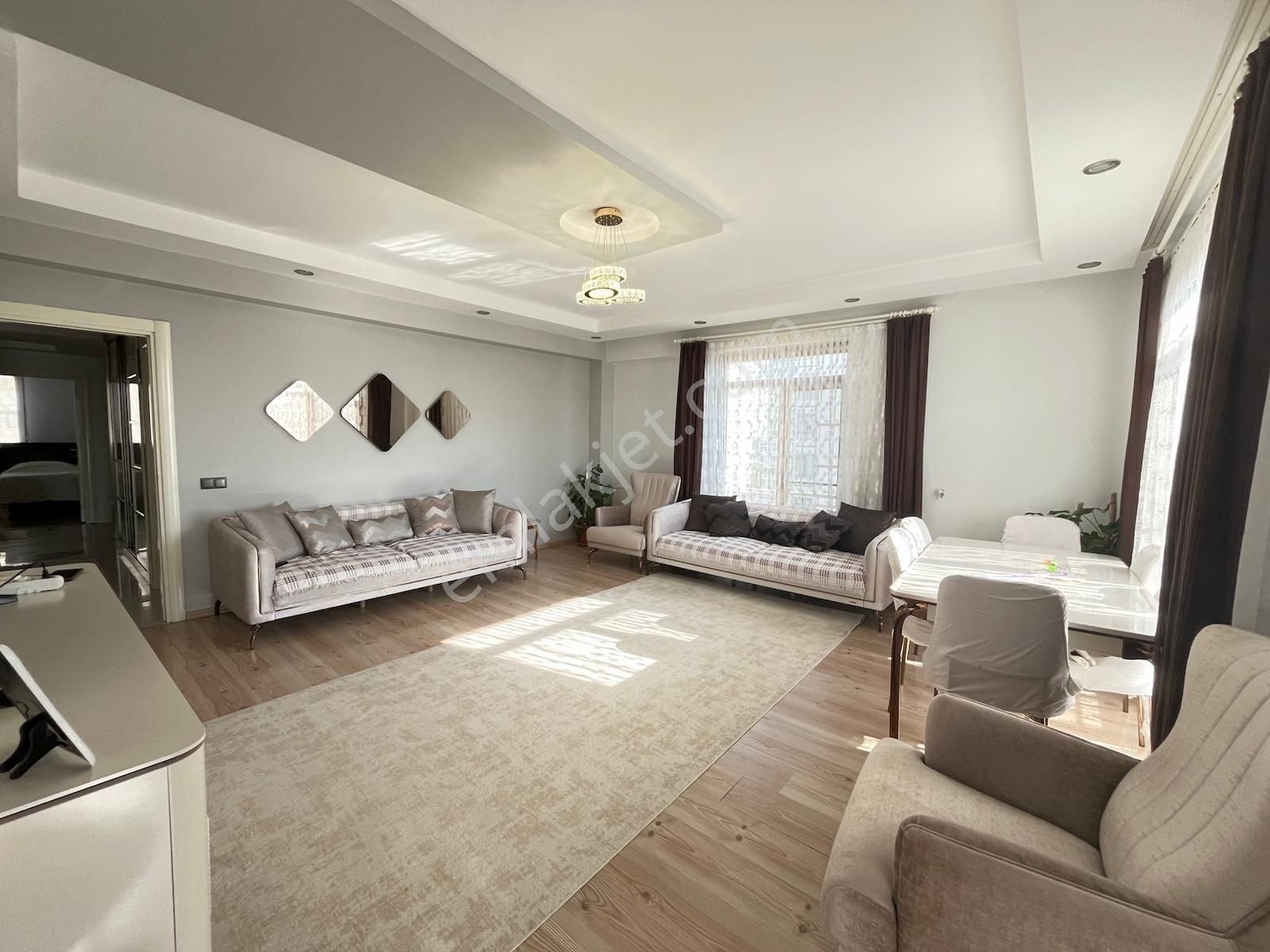 Radison Otel Civarı 3+1 Arakat Acil Satılık Daire - Görsel 13