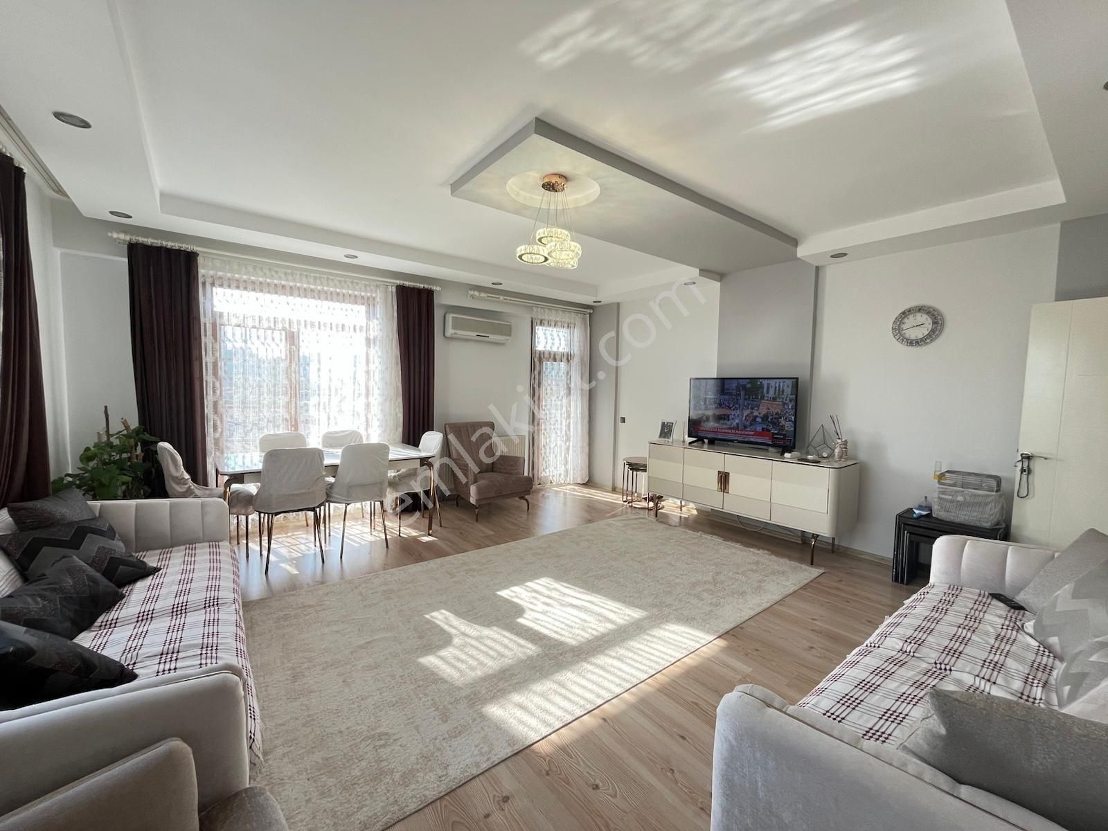 Radison Otel Civarı 3+1 Arakat Acil Satılık Daire - Görsel 11
