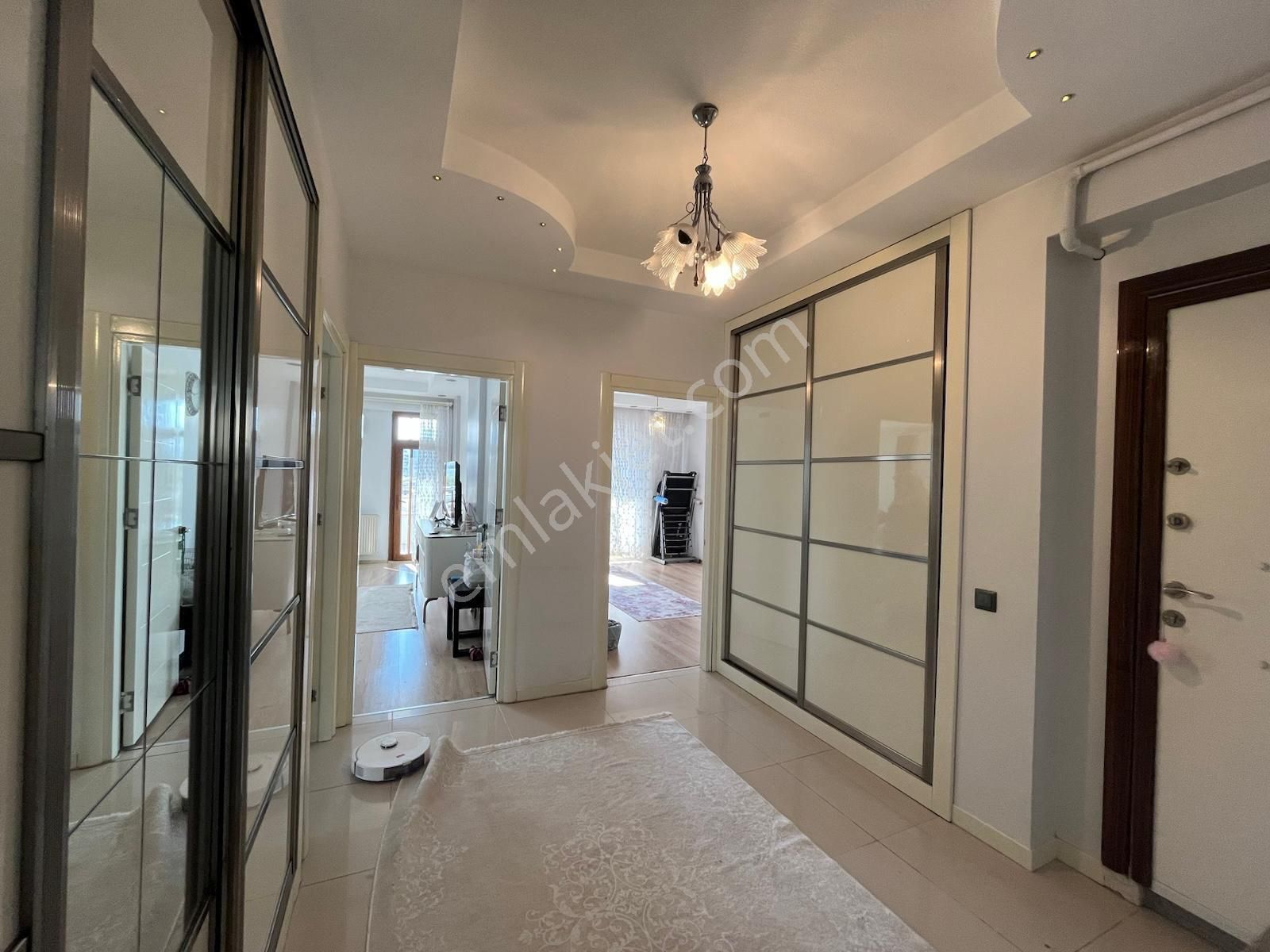 Radison Otel Civarı 3+1 Arakat Acil Satılık Daire - Görsel 4