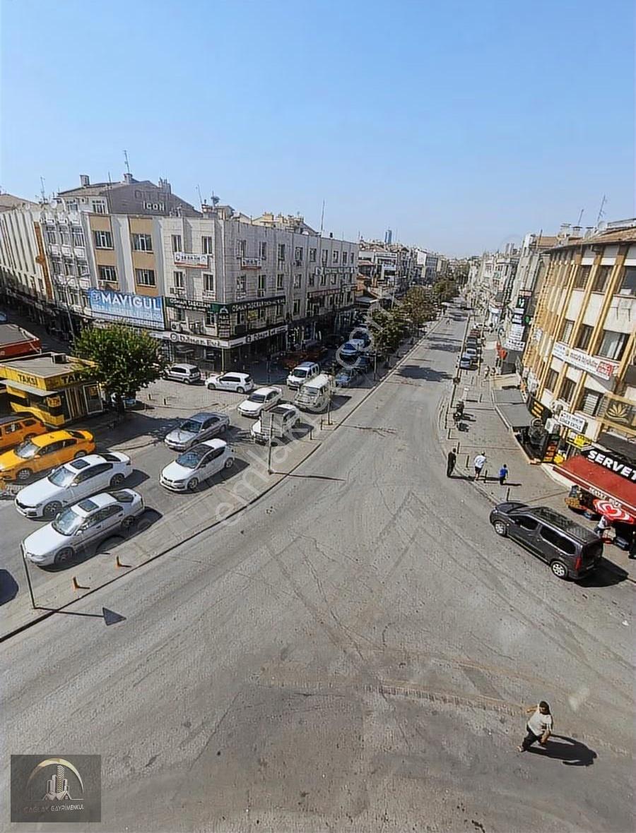 Emek İş Hanında, Çarşı Merkezde, Satılık Ofis - Görsel 2