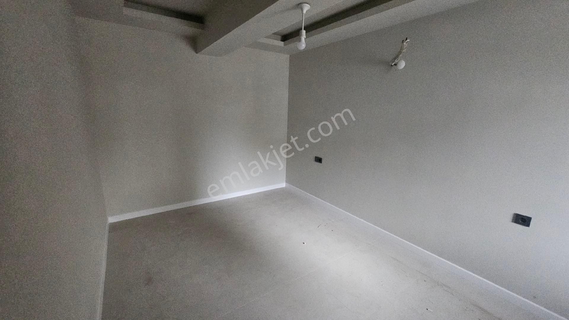 Ayb Gayrimenkulden Cami Mahallesinde Satılık 1+1 Sıfır Daire - Görsel 5