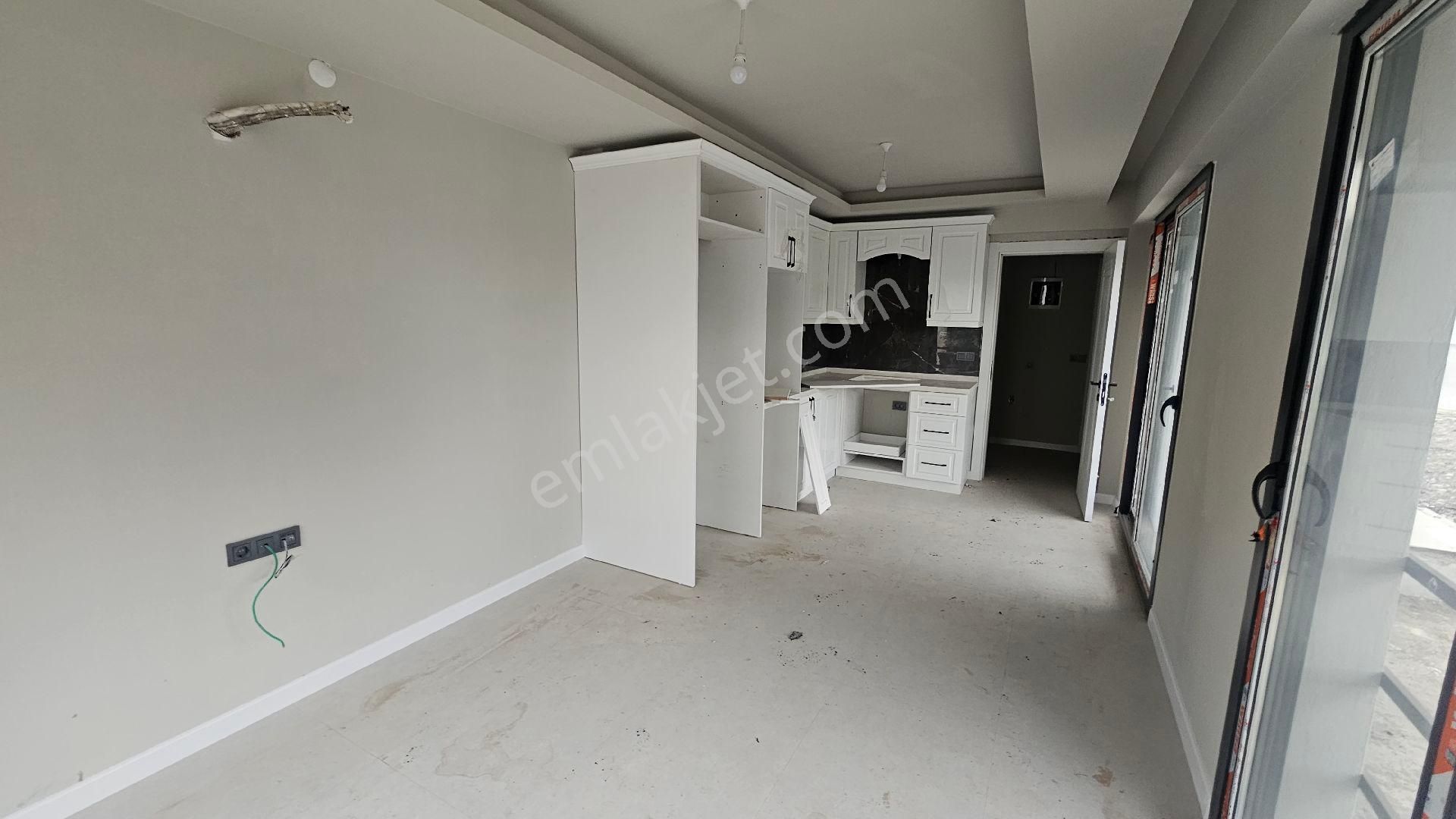 Ayb Gayrimenkulden Cami Mahallesinde Satılık 1+1 Sıfır Daire