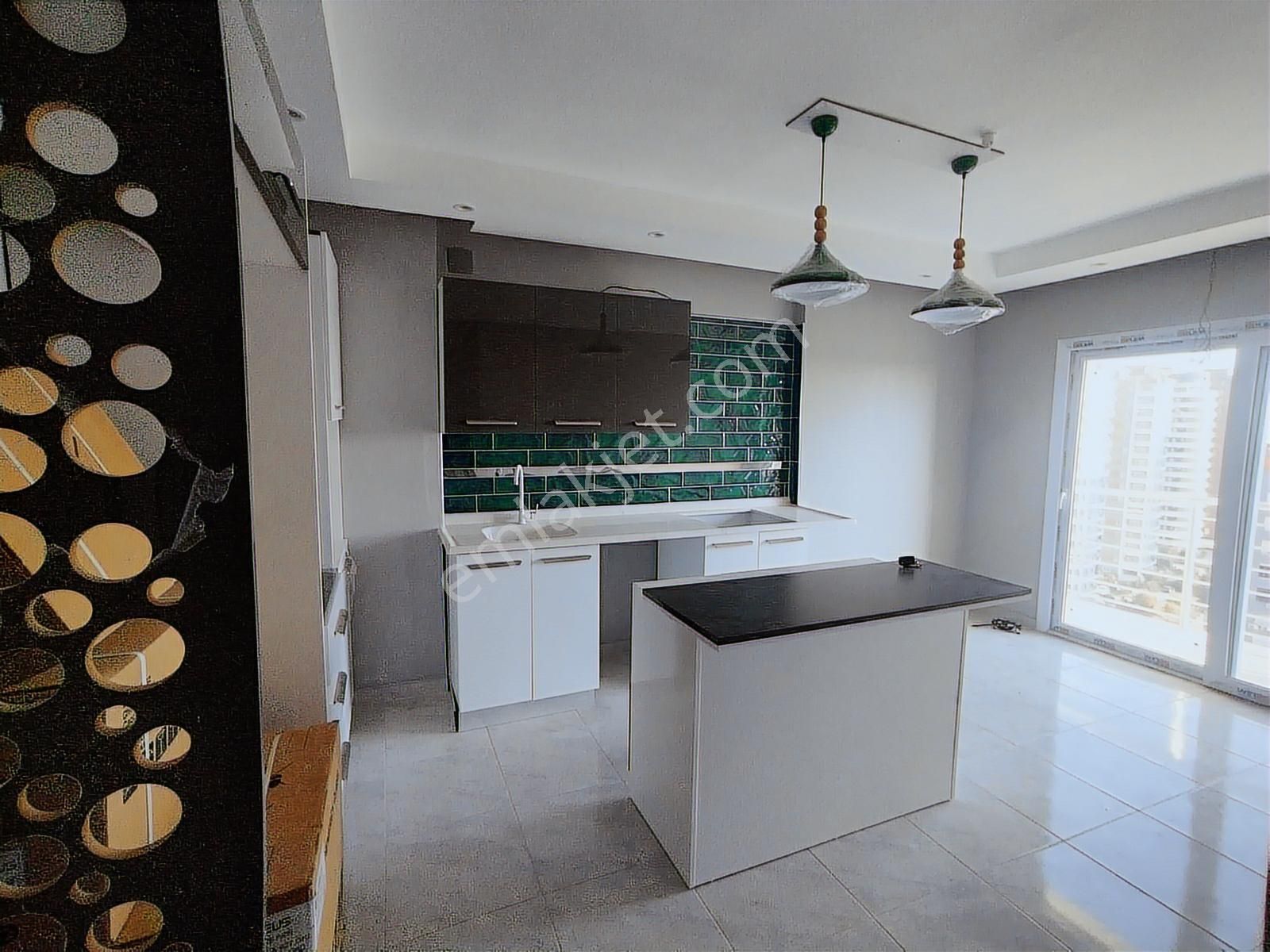 100.yıl Da Extralı Oturuma Hazır Kaçmaz Fiyata Satılık 2+1 Daire