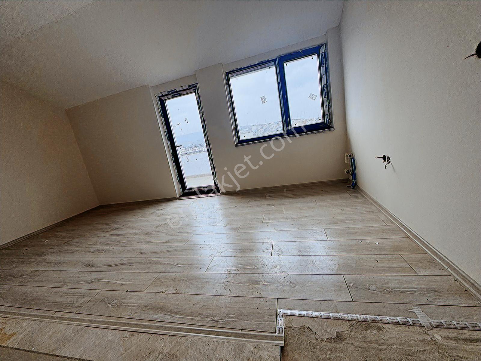 Bandırma Mavi Emlaktan Yeni Mah Ön Cephe 1+1 Dublex Satılk Daire - Görsel 15
