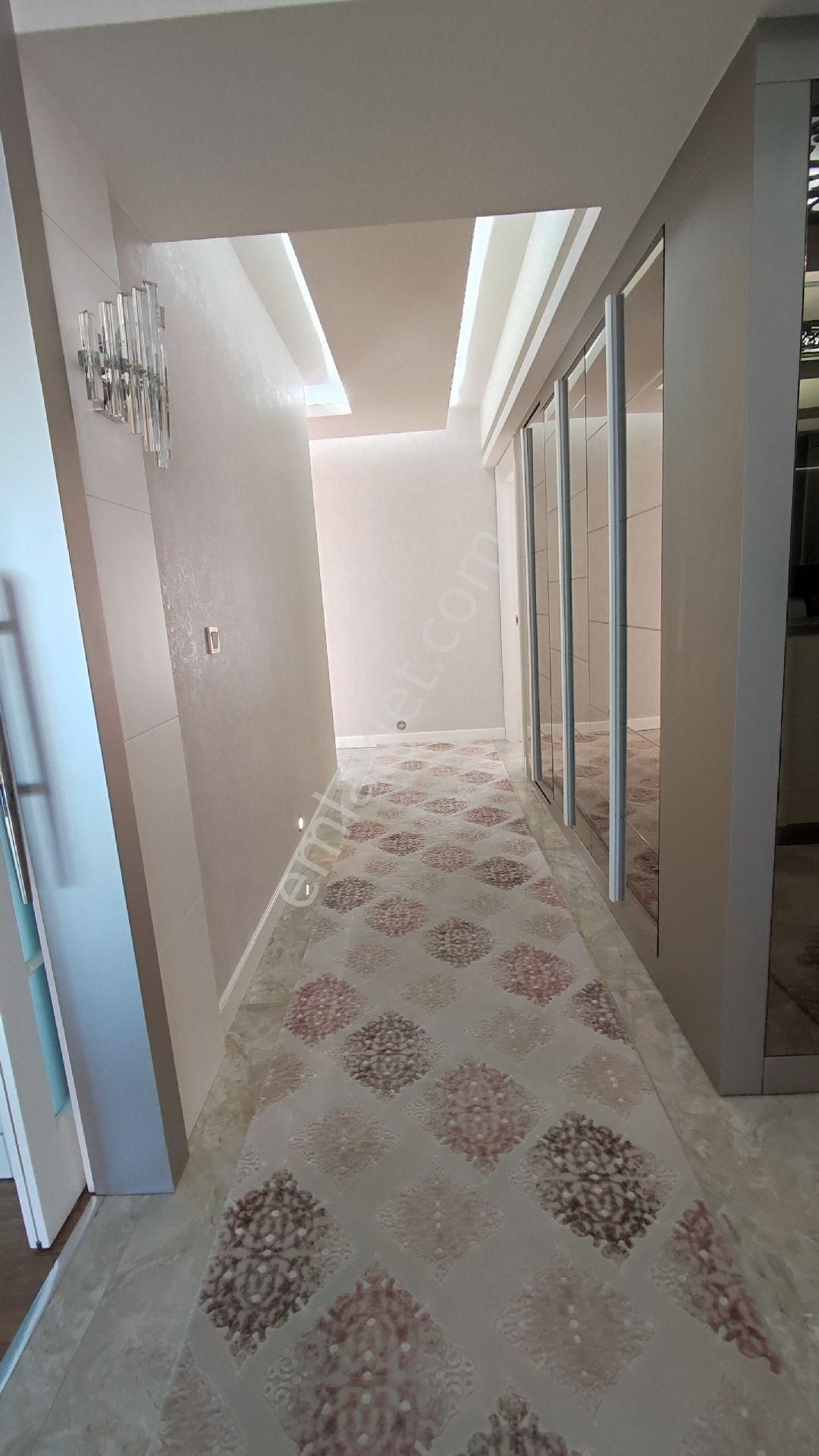 Aile Yaşamına Uygun Prestijli Sitede Yatırımlık - Görsel 29
