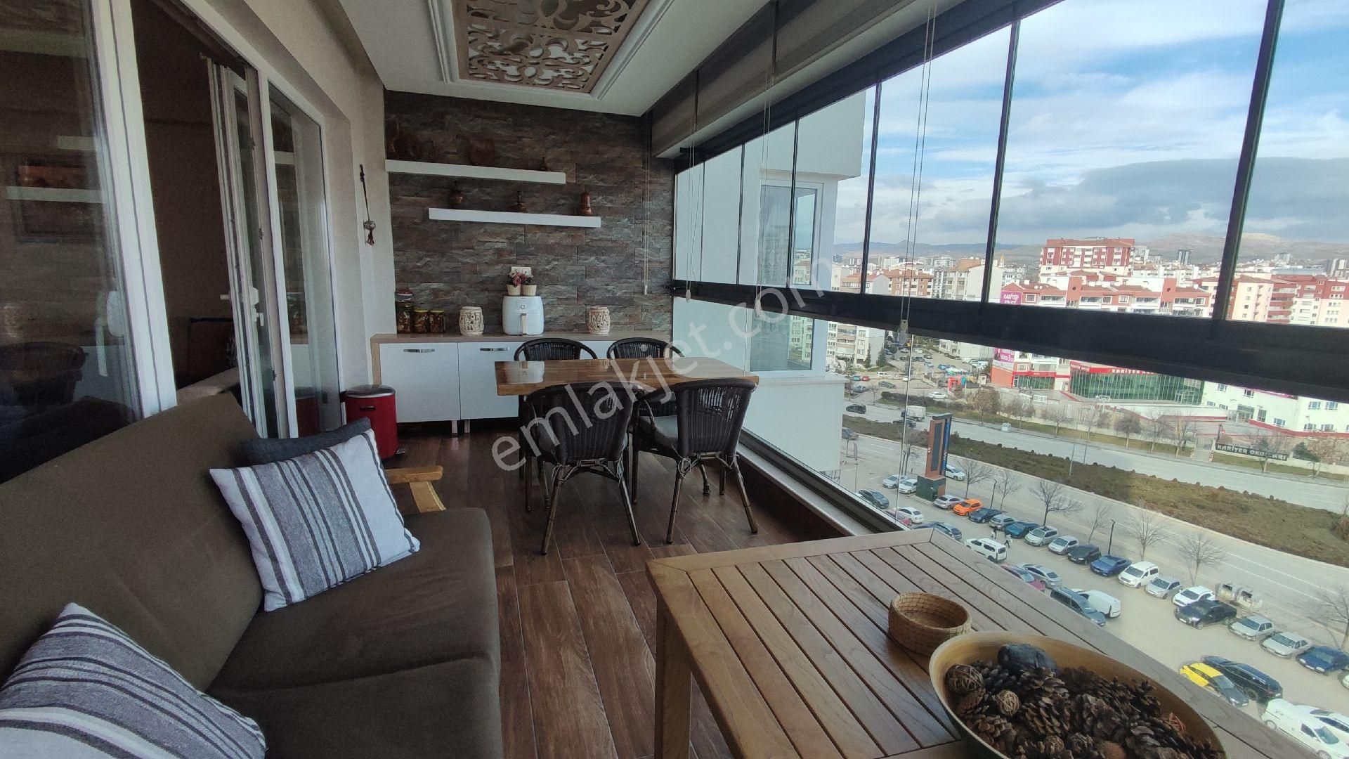Aile Yaşamına Uygun Prestijli Sitede Yatırımlık - Görsel 10