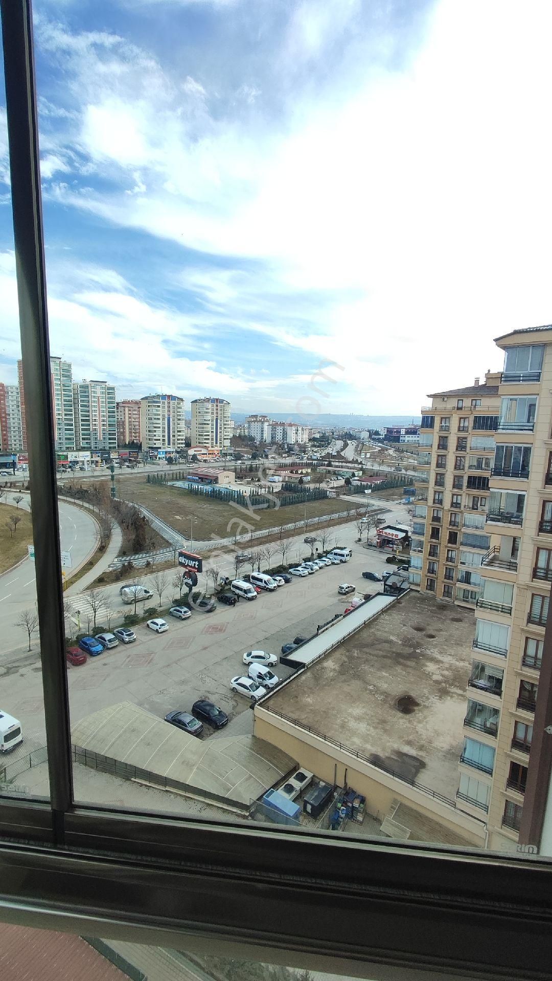 Aile Yaşamına Uygun Prestijli Sitede Yatırımlık - Görsel 35