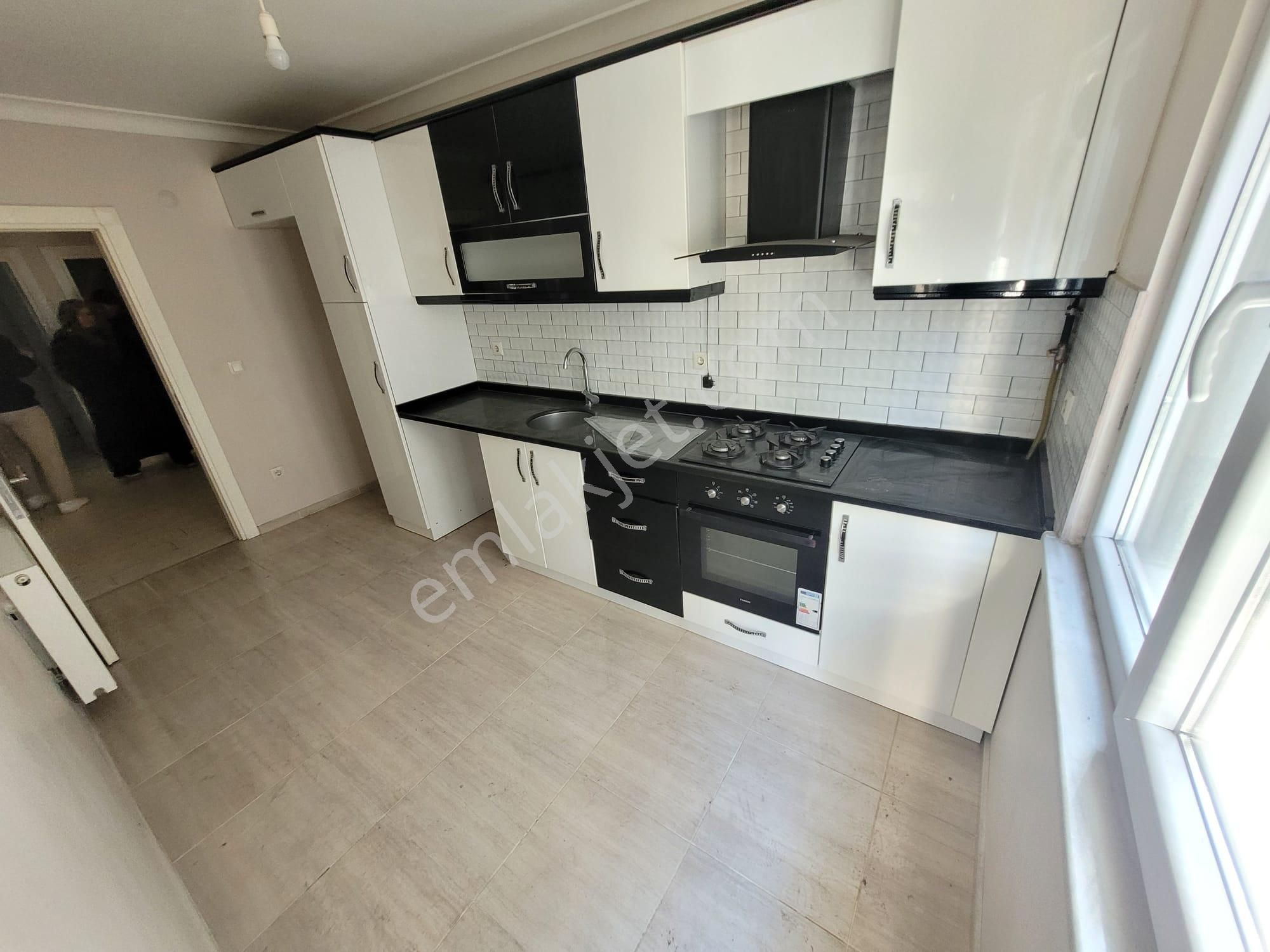 Üç Kardeşler'den İsmetpaşa Mh De 3+1 Asansörlü 135m Lüx Masrafsız Daire - Görsel 12