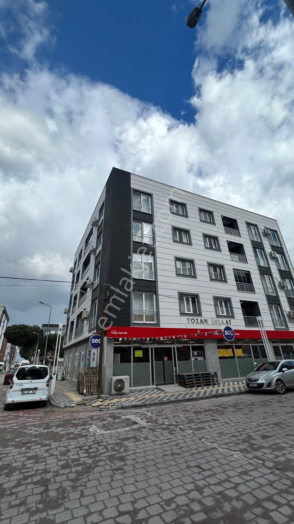 Saruhanlı ‘da Satılık Kapalı Mutfak 2+1 Daire