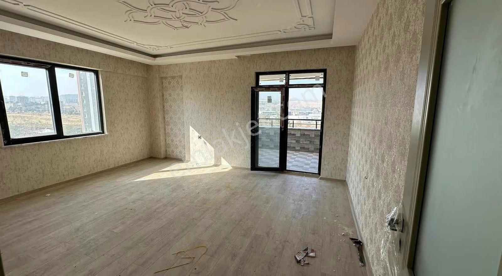 Fatih Gayrimenkulden Alparslan 2 De Satılık 2.5+1 Sıfır Daire - Görsel 17