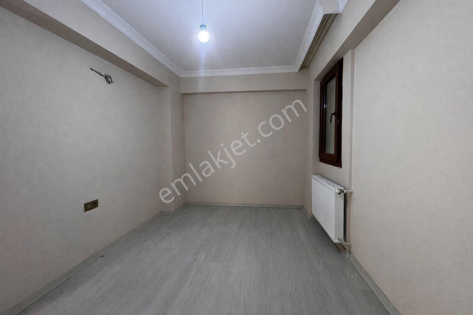 Karşıyaka Serinkuyu’da Anadolu Cad. Üzeri 6 Yıllık 2+1 | Net 70m² Kapalı Mutfak Kiralık Daire - Görsel 10
