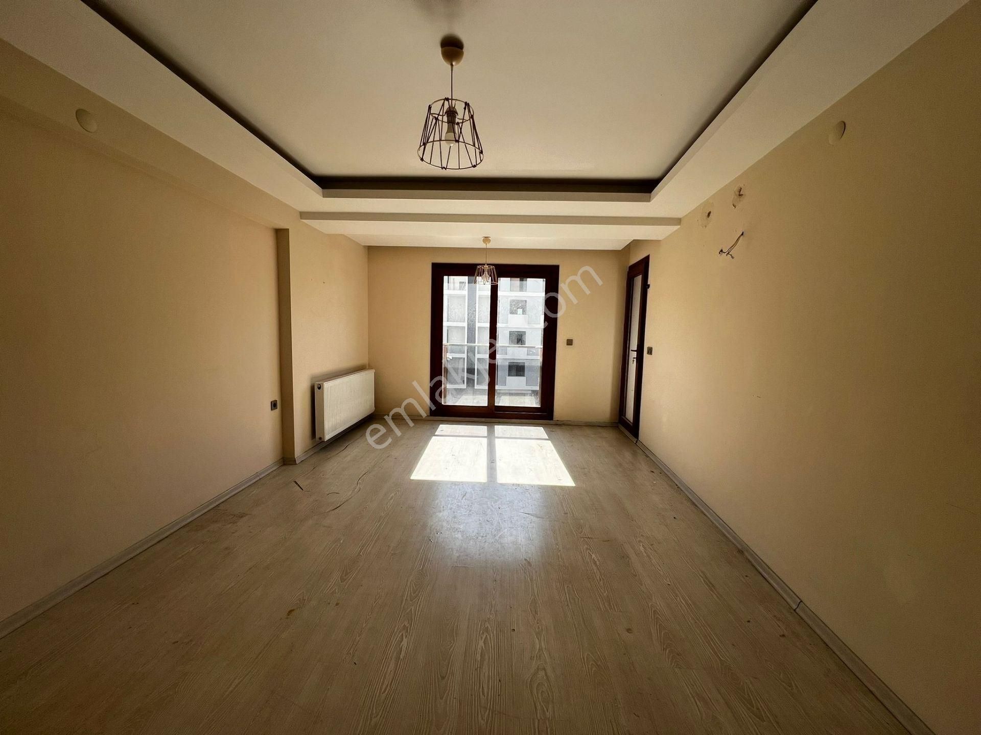 Karşıyaka Serinkuyu’da Anadolu Cad. Üzeri 6 Yıllık 2+1 | Net 70m² Kapalı Mutfak Kiralık Daire - Görsel 6