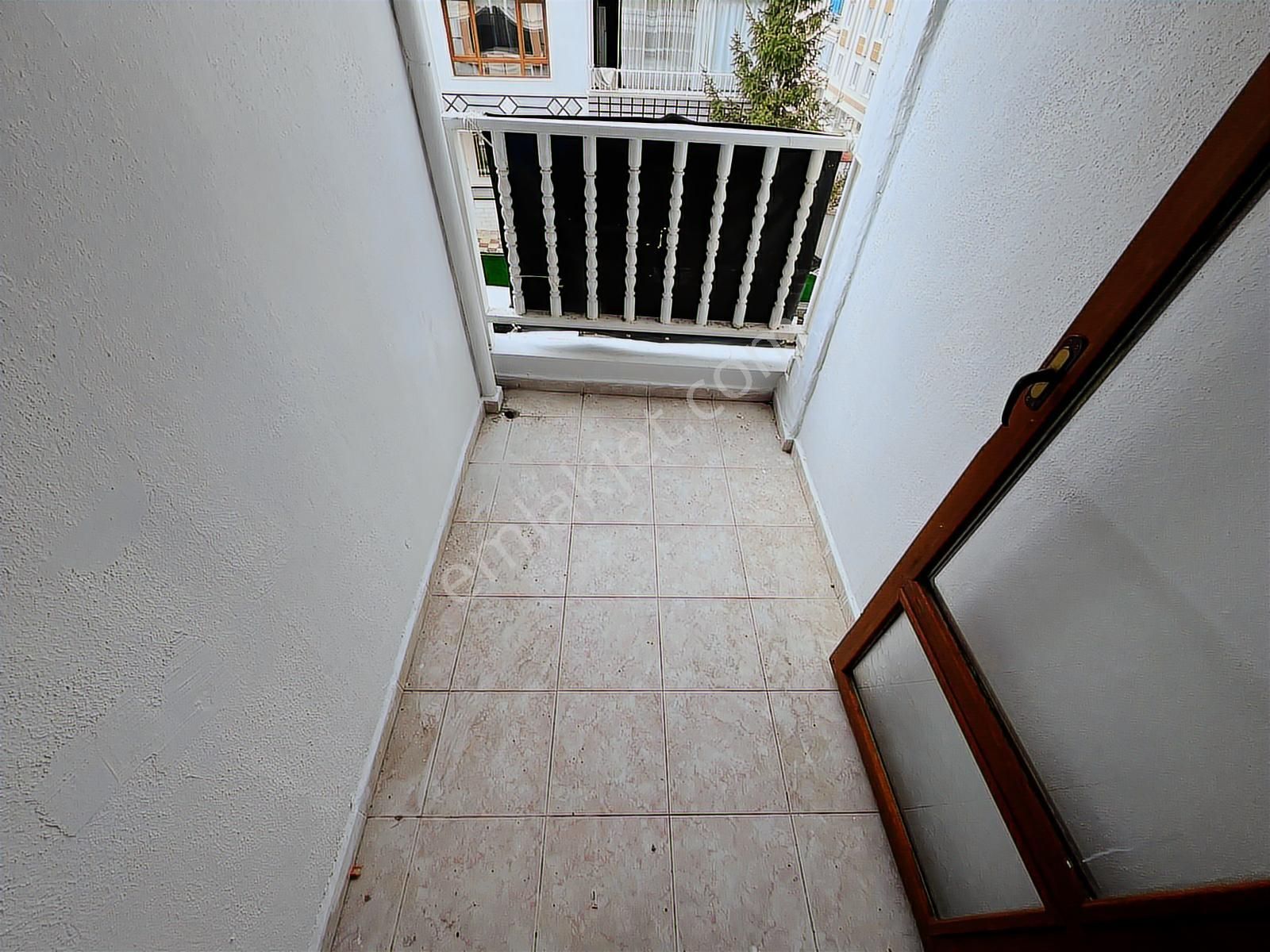 Ufuktepede Cadde Yakını Ön Cephe Asansörlü 3+1 - Görsel 17