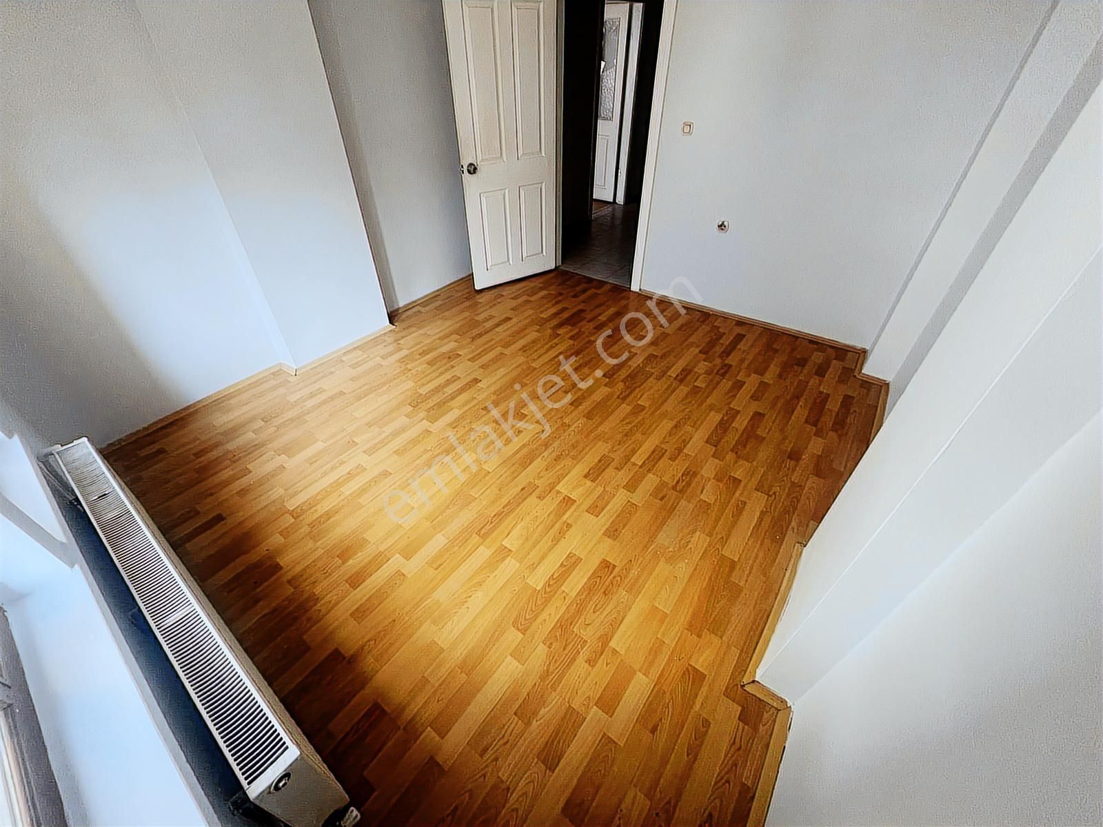 Ufuktepede Cadde Yakını Ön Cephe Asansörlü 3+1 - Görsel 10