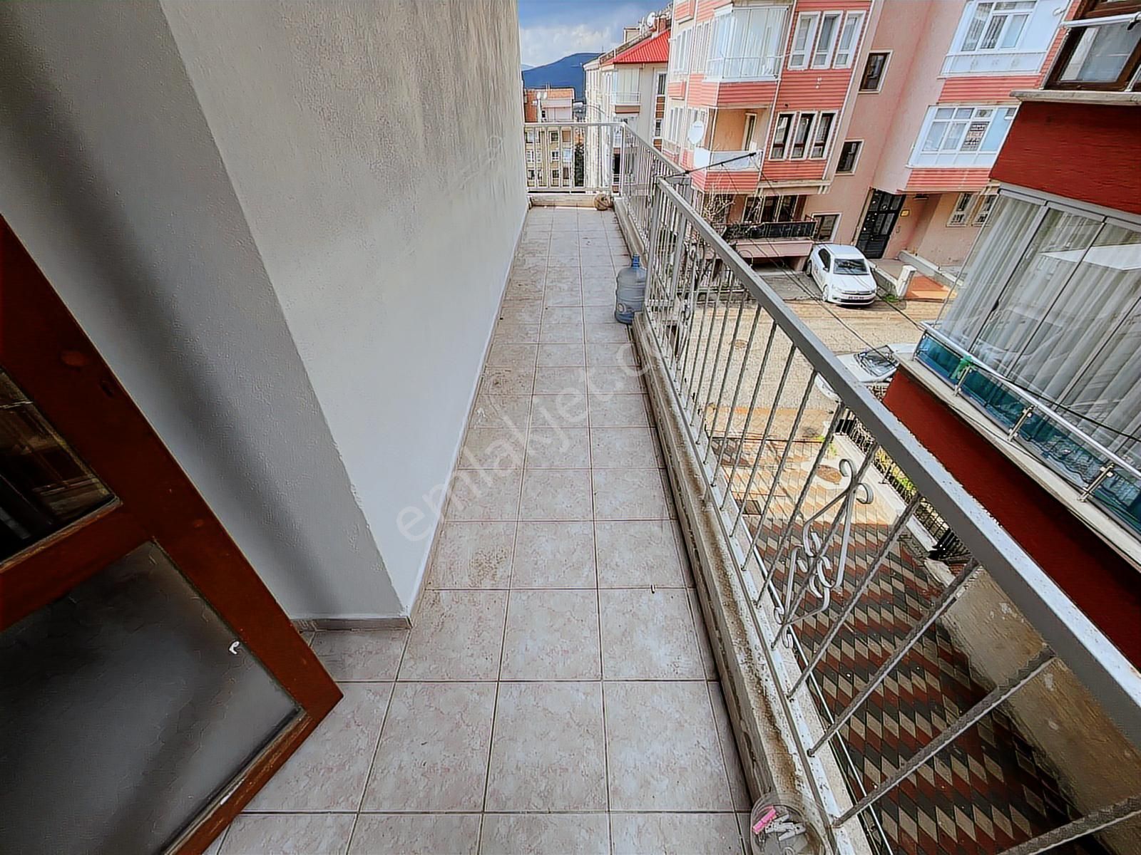 Ufuktepede Cadde Yakını Ön Cephe Asansörlü 3+1 - Görsel 13