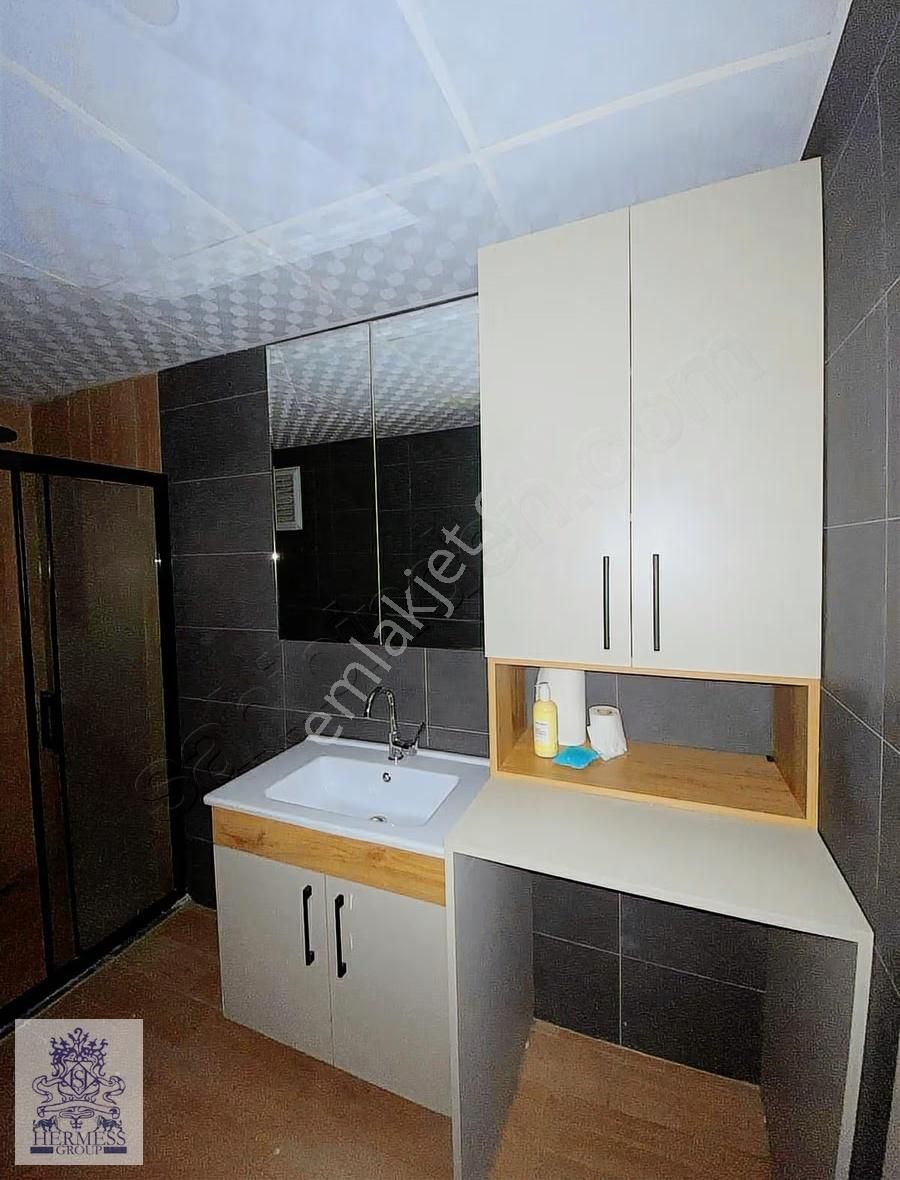 Hermess'den Akkonak Mah'de Cadde Üzeri Kiralık 2+1 Daire - Görsel 13