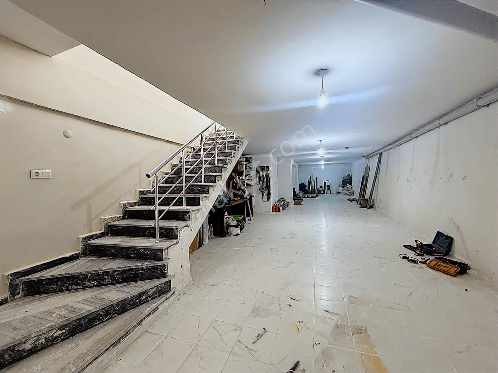 Hastane Caddesi Üzerinde Satılık 3 Katlı Dükkan - Görsel 24