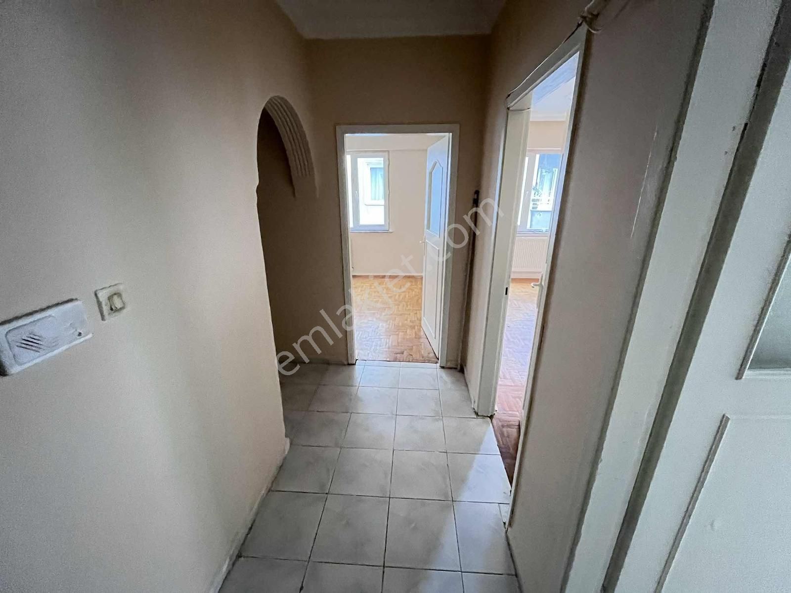 Maltepe Zümrütevlerde Palmiye Sitesi İçerisinde 3+1 Temiz 2. Kat - Görsel 18