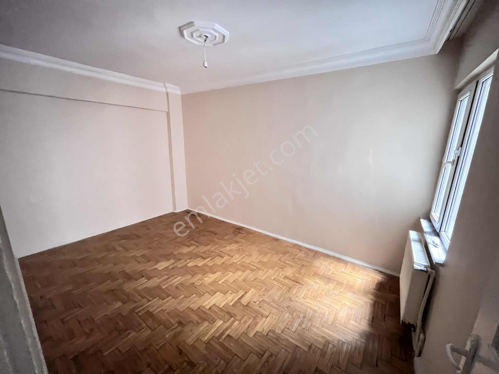 Maltepe Zümrütevlerde Palmiye Sitesi İçerisinde 3+1 Temiz 2. Kat - Görsel 21