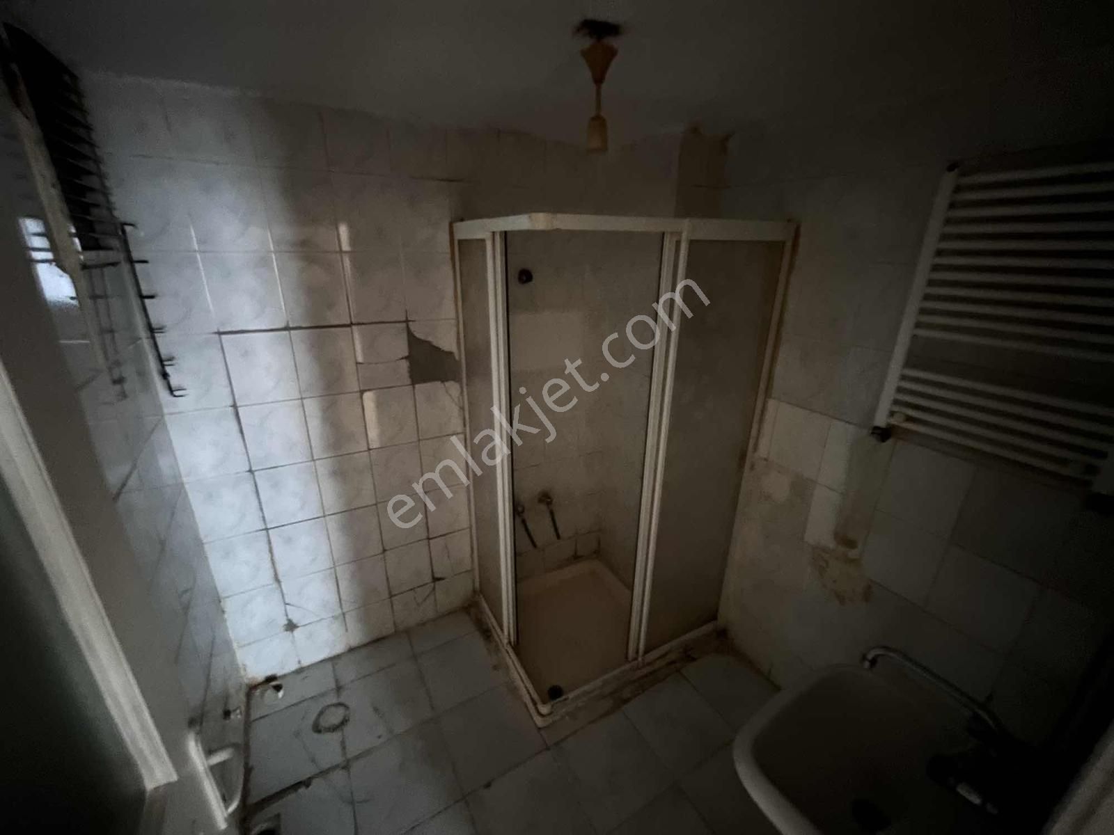 Maltepe Zümrütevlerde Palmiye Sitesi İçerisinde 3+1 Temiz 2. Kat - Görsel 23